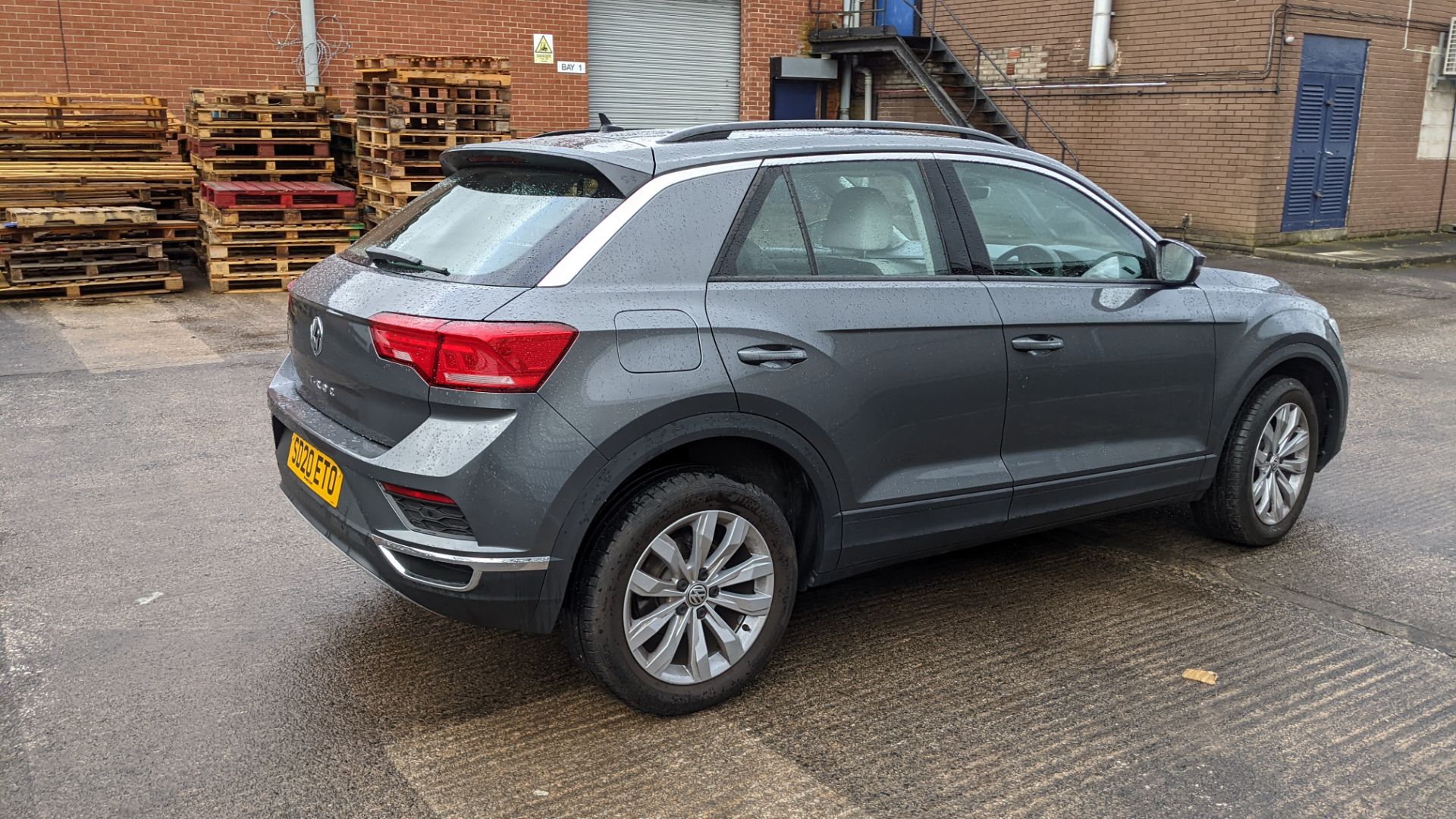 2020 Volkswagen T-ROC SE TDi, Leather, High Spec, 3,639 miles, NO RESERVE - Image 19 of 105