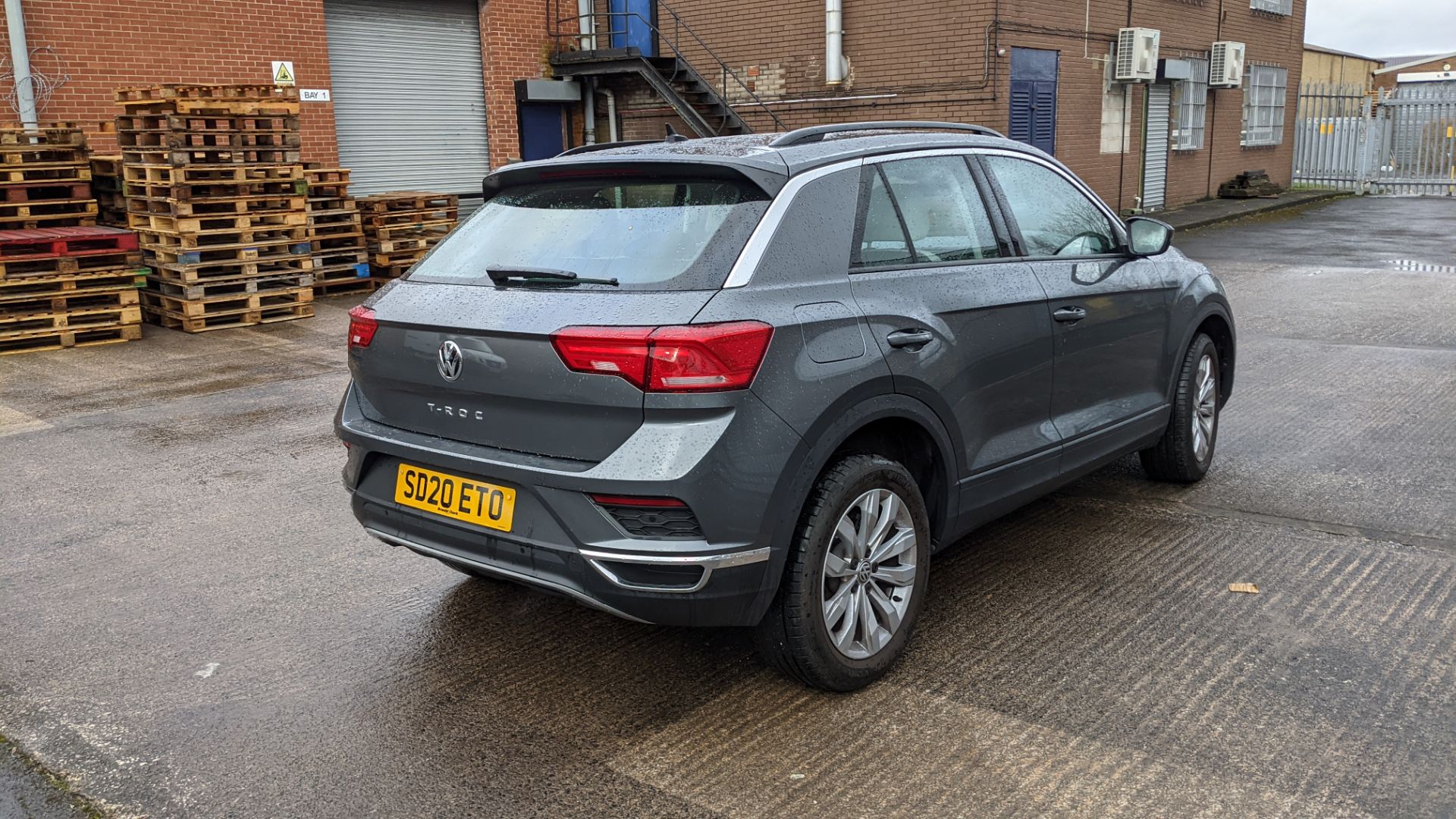 2020 Volkswagen T-ROC SE TDi, Leather, High Spec, 3,639 miles, NO RESERVE - Image 18 of 105