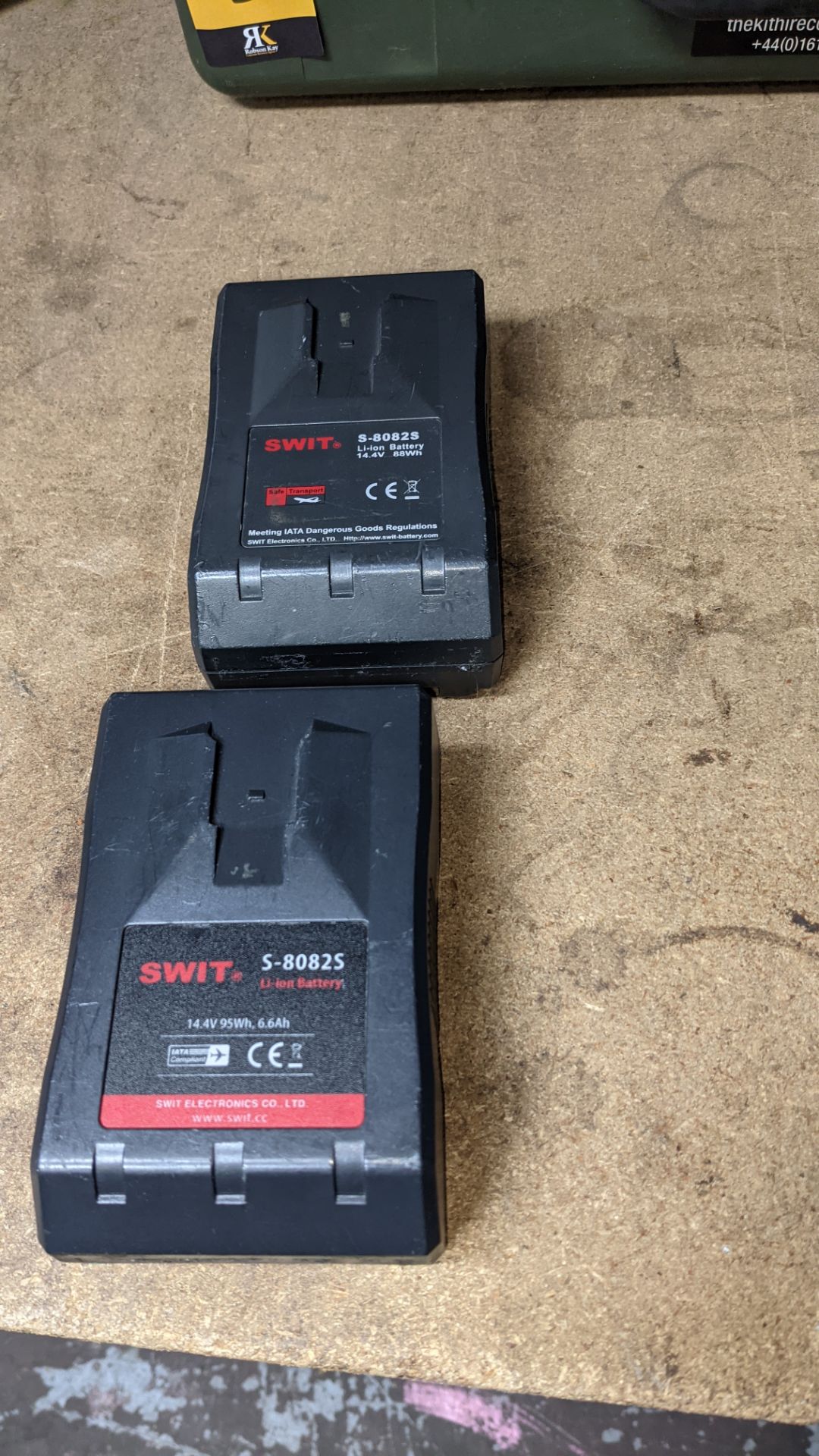 SWIT battery & charging system consisting of model D-3004S 4-bay charger & 4 off model S-8082S batte - Image 10 of 14