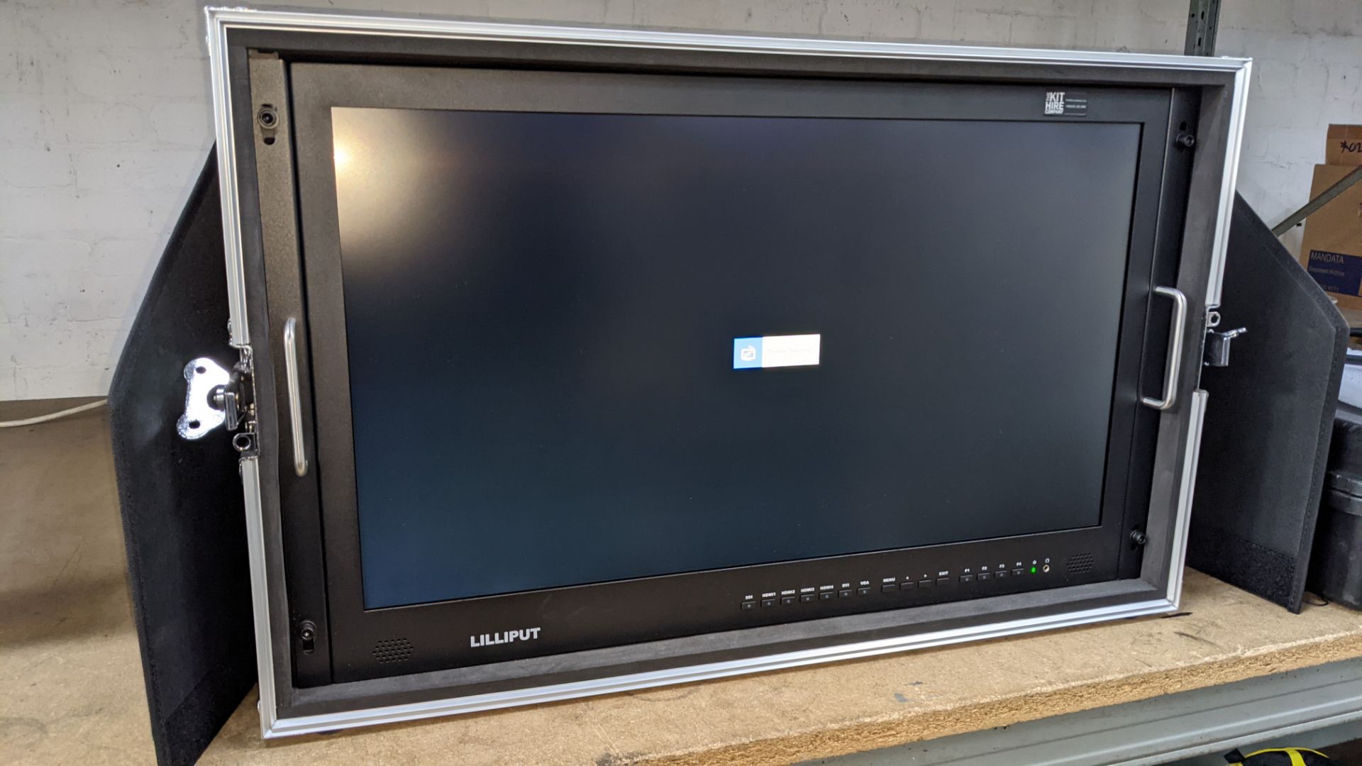 Lilliput BM280-4KS: 28" 4K widescreen field monitor with 3D LUTS and HDR, in built-in flight case - Image 4 of 13