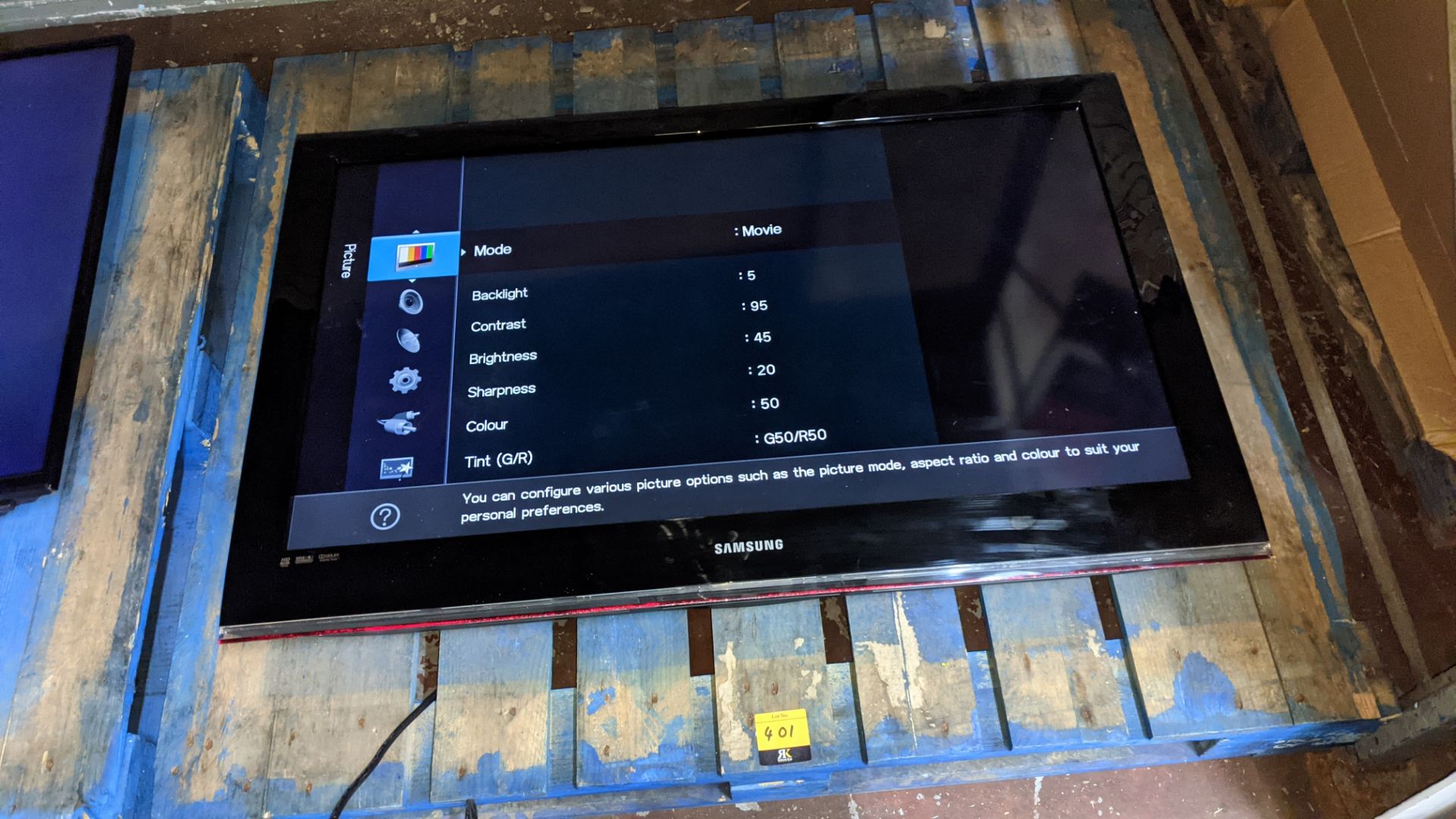 Samsung widescreen TV including remote control but no mount - Image 6 of 8