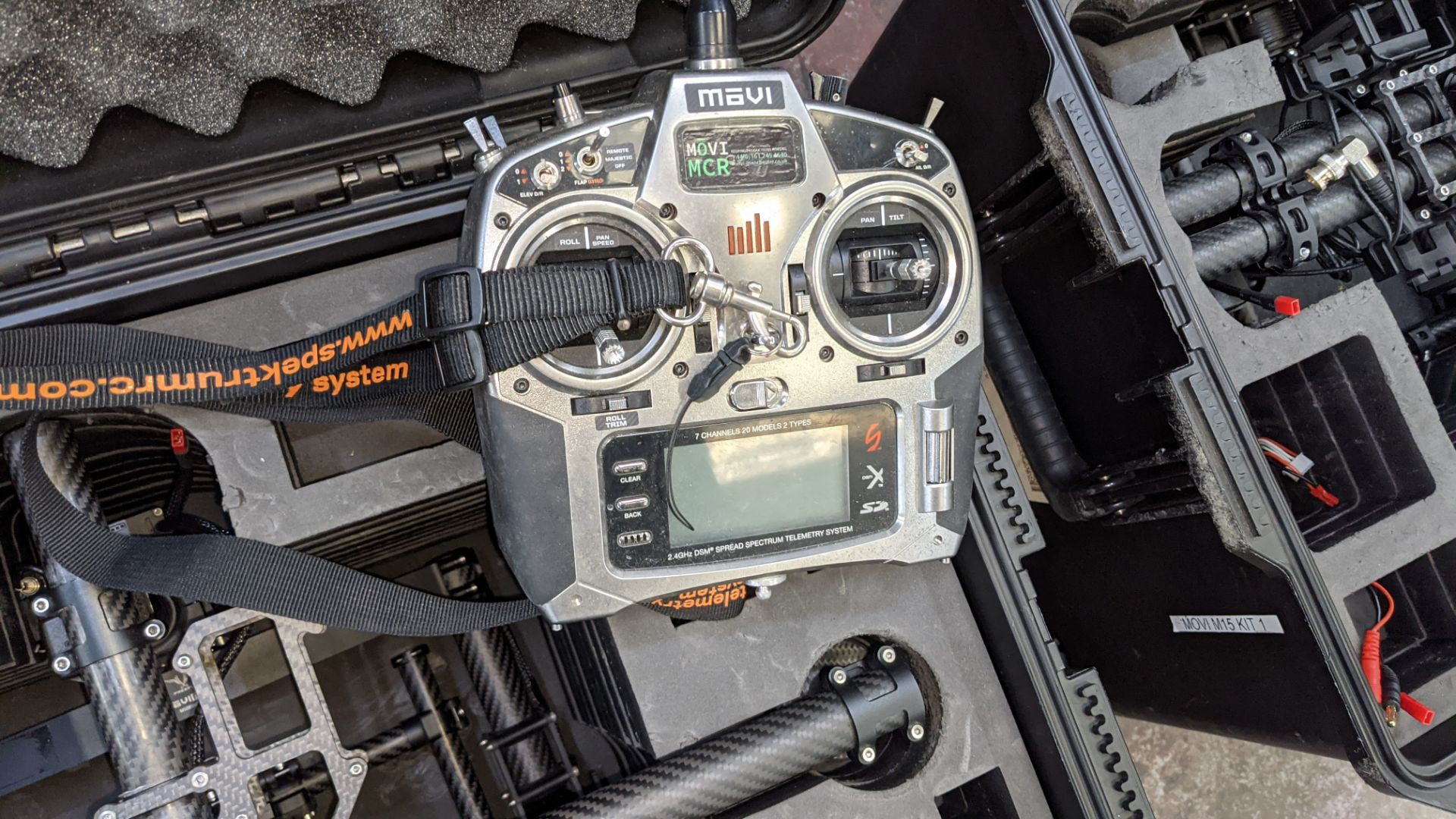 Freefly Movi M10 gimbal system with remote control including large case designed by Cinema Oxide - Image 8 of 16