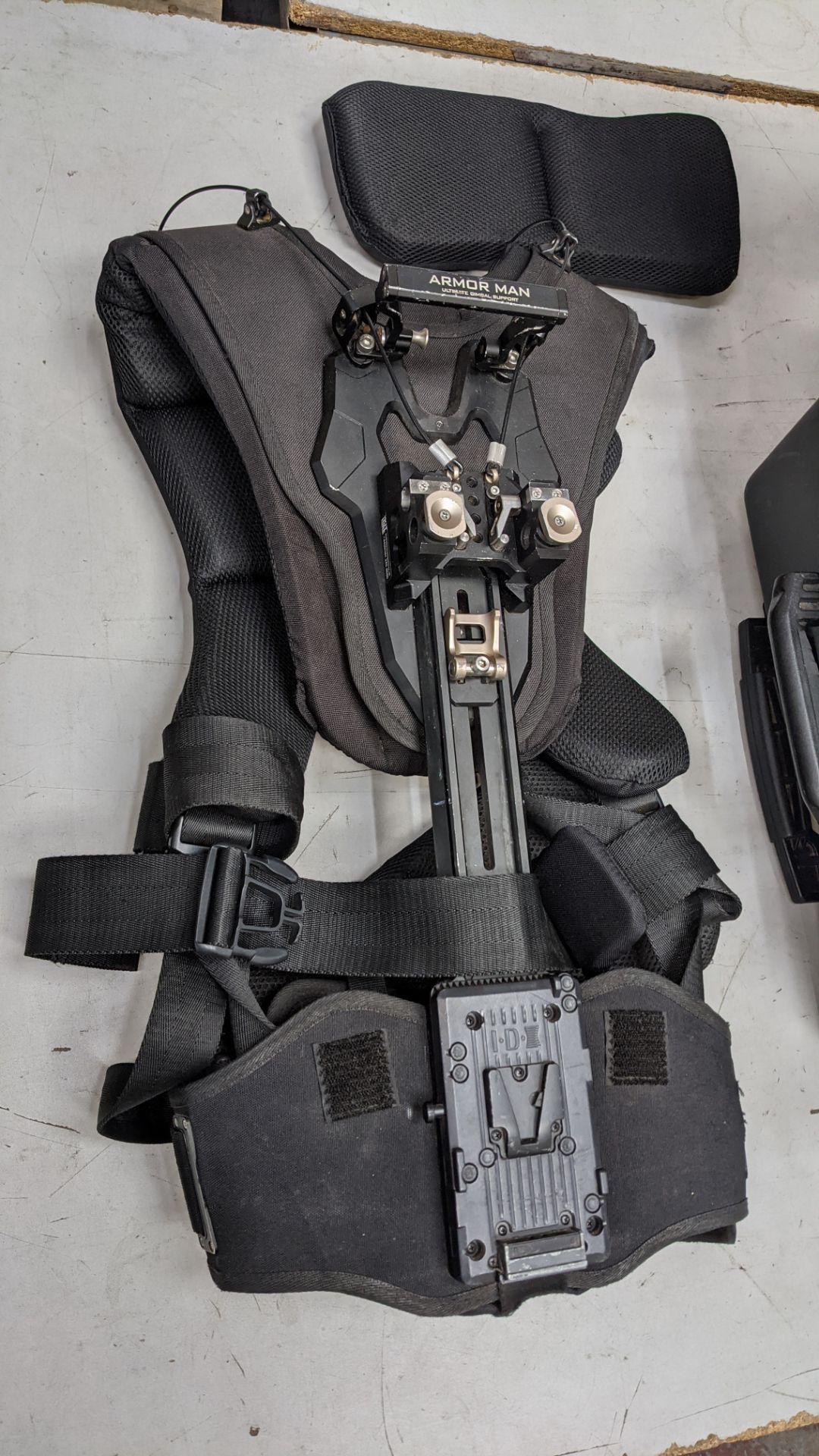 Tilta Armor-Man 2 GimbalE Exoskeleton for Ronin 2 and MoVI Pro kit comprising adjustable vest plus a - Image 7 of 16