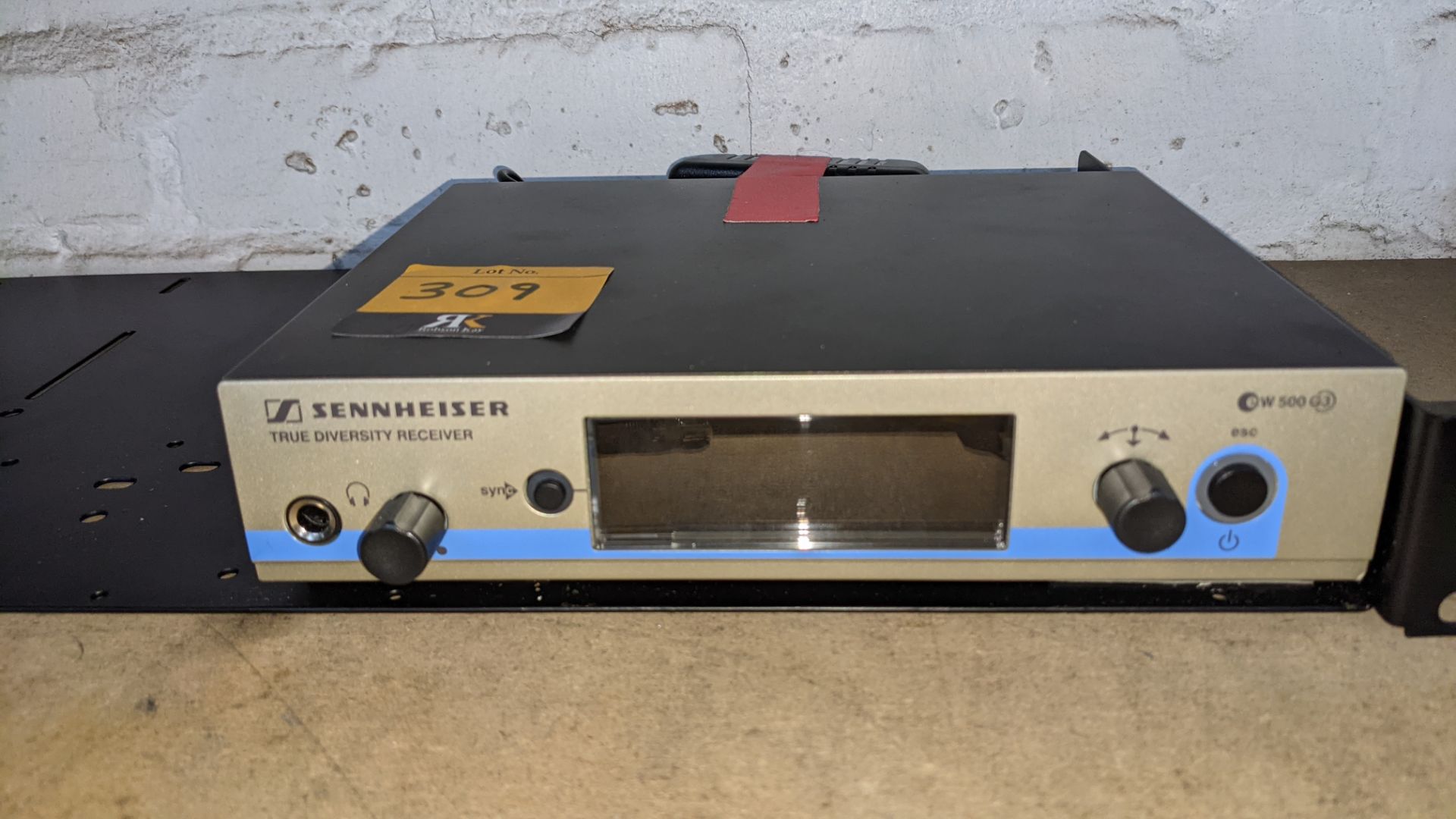 Sennheiser EW500G3 True Diversity receiver including powerpack & rack mounting board - Image 3 of 8