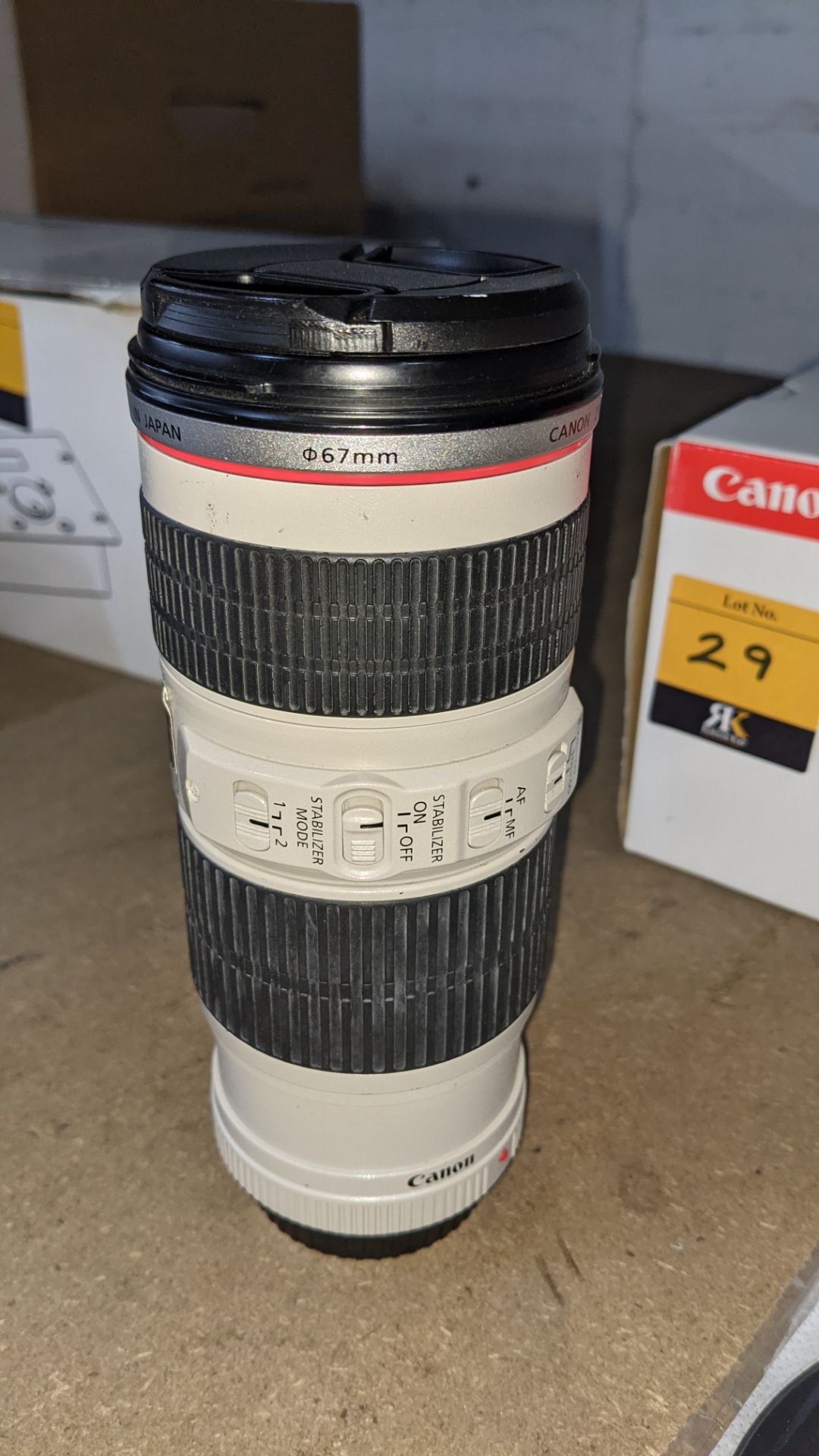 Canon EF 70-200mm lens, image stabilizer ultrasonic, F/4L IS USM. Includes box & discs as pictured - Image 8 of 13