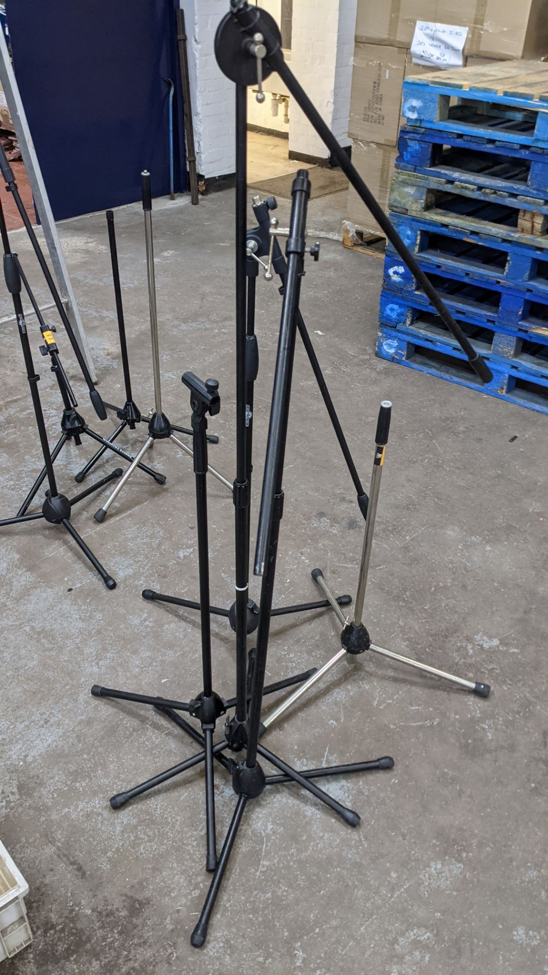 4 off assorted equipment tripods - Image 6 of 7