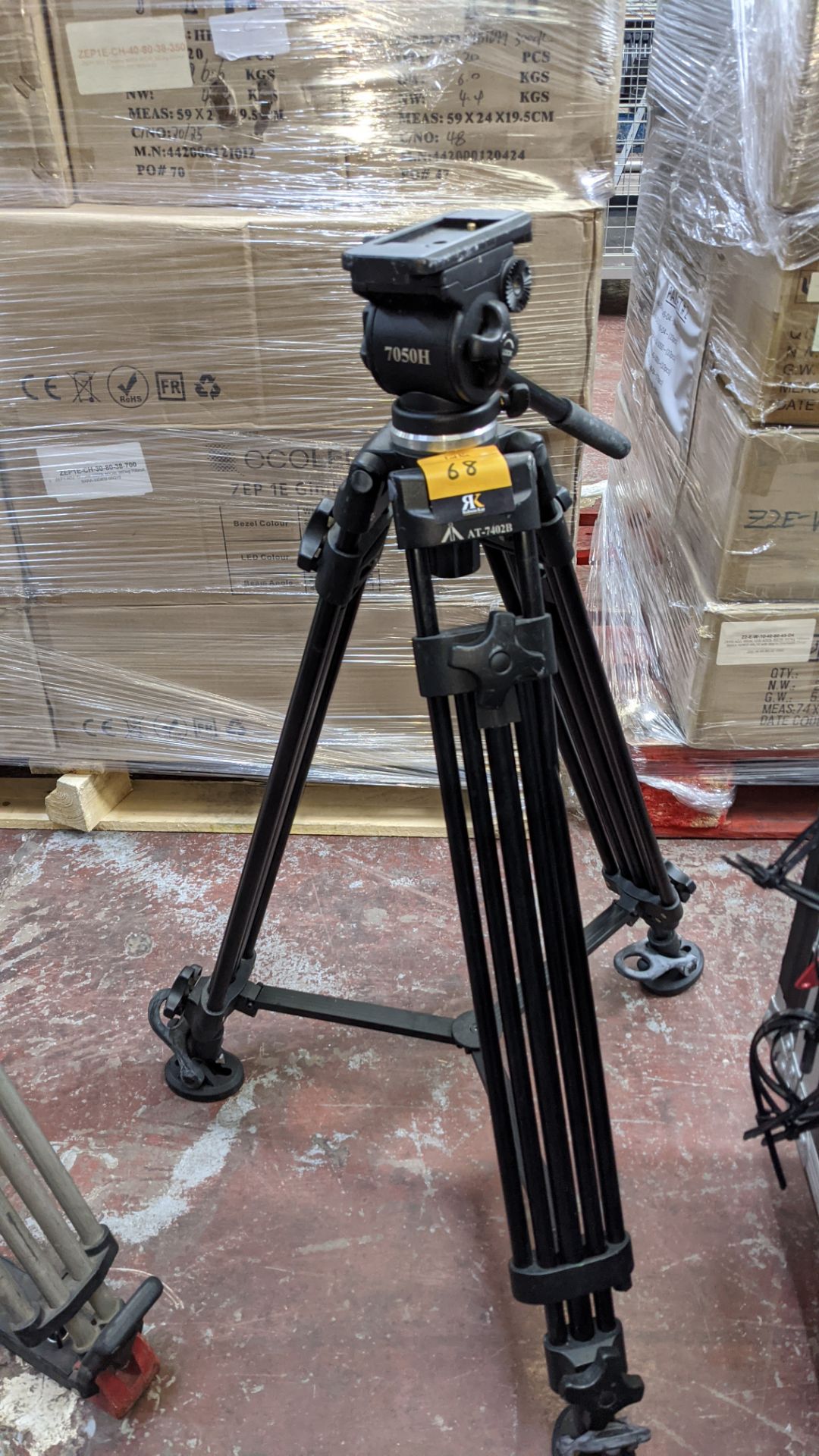 E-Image model AT-7402B tripod with 7050H head - Image 2 of 10