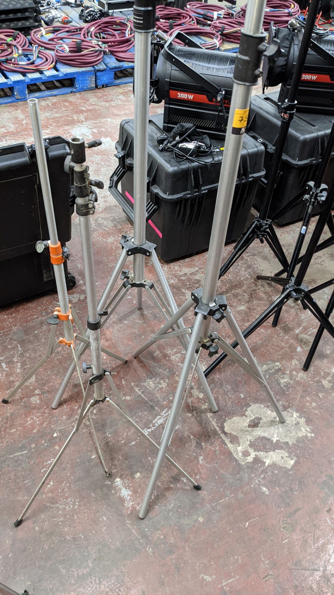 4 off Lighting Stands - Image 6 of 7