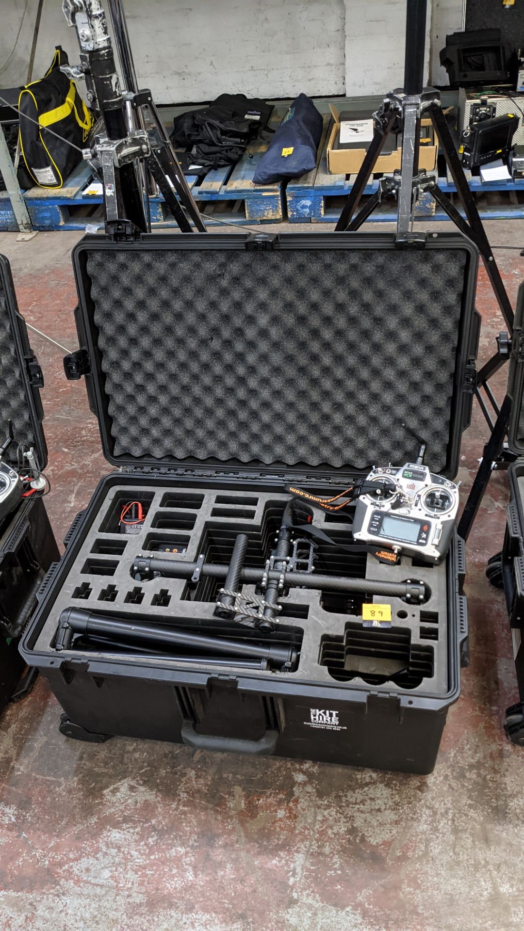Freefly Movi M10 gimbal system with remote control including large case designed by Cinema Oxide - Image 3 of 16