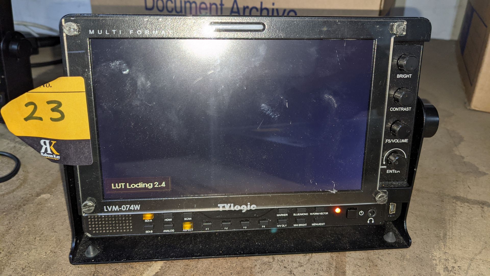 TVLogic multi format LCD monitor model LVM-074W, including hinged bracket - NB No power supply - Image 5 of 11