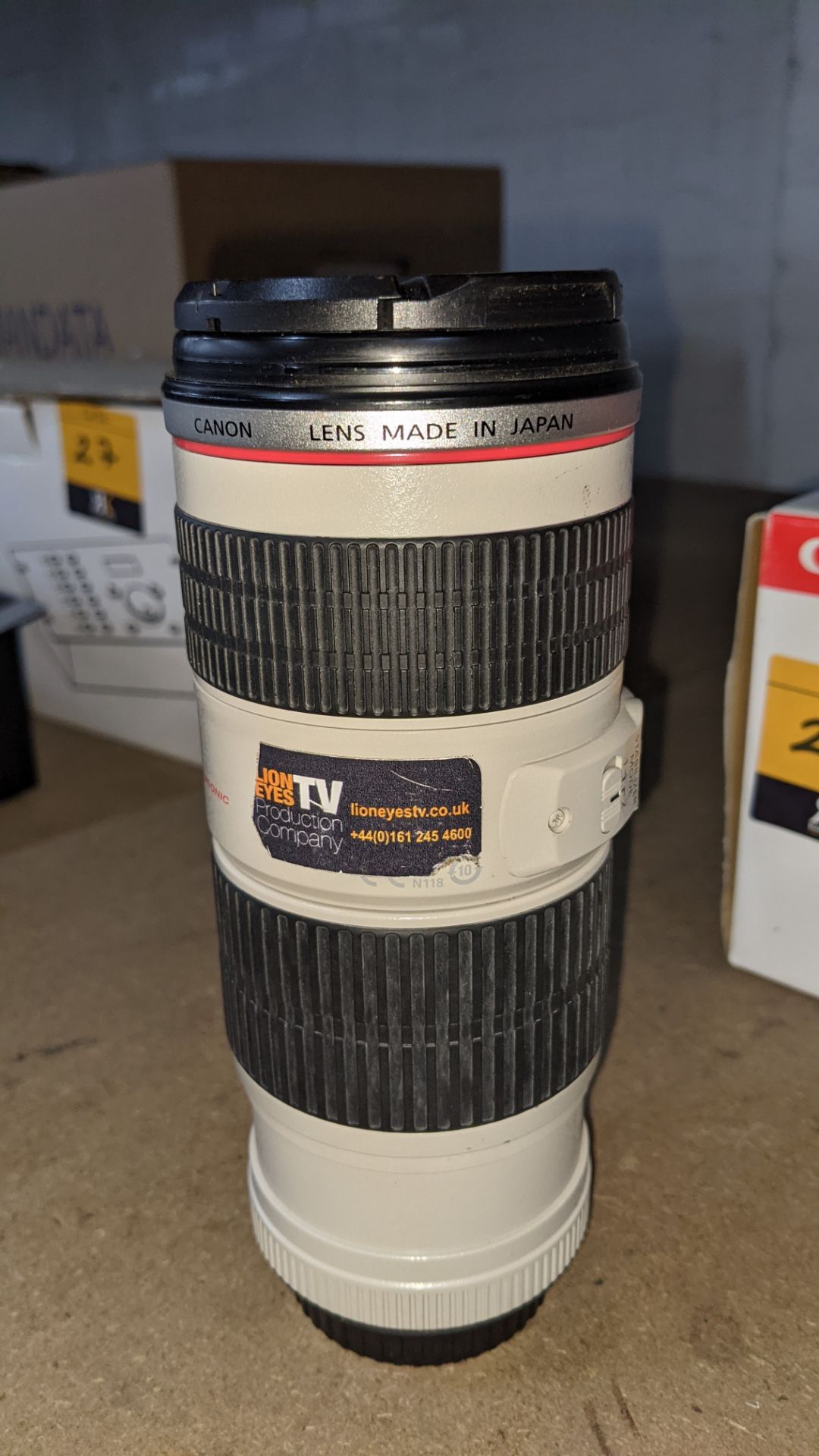 Canon EF 70-200mm lens, image stabilizer ultrasonic, F/4L IS USM. Includes box & discs as pictured - Image 7 of 13