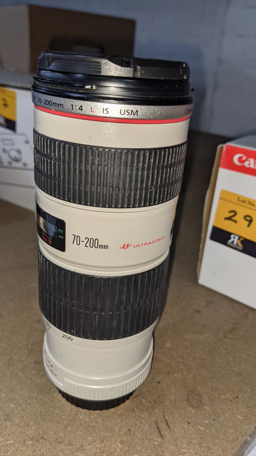 Canon EF 70-200mm lens, image stabilizer ultrasonic, F/4L IS USM. Includes box & discs as pictured - Image 6 of 13