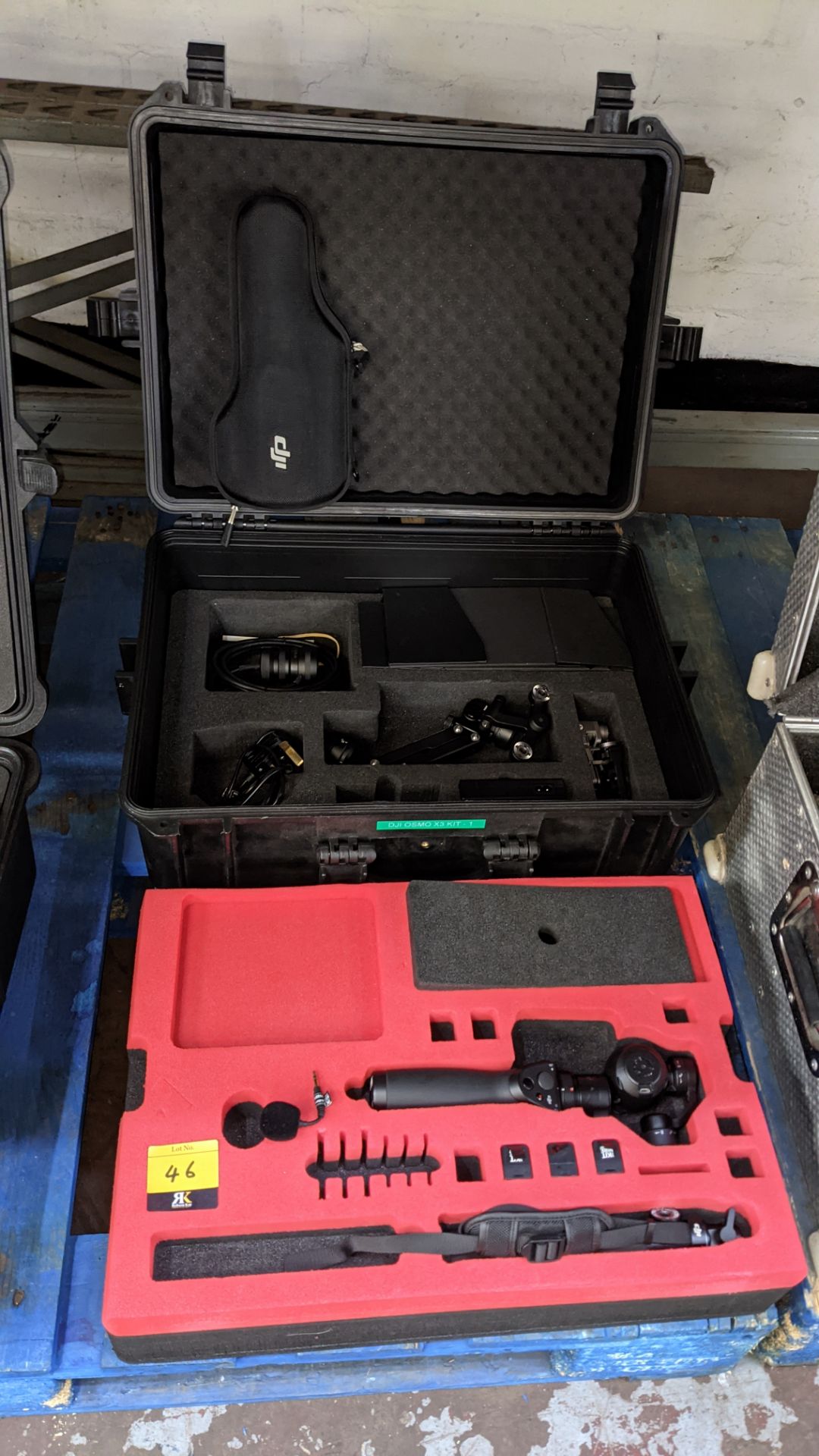 DJI Osmo X3 kit comprising hand-held gimbal plus wide variety of ancillaries for use with same, as d - Image 19 of 20