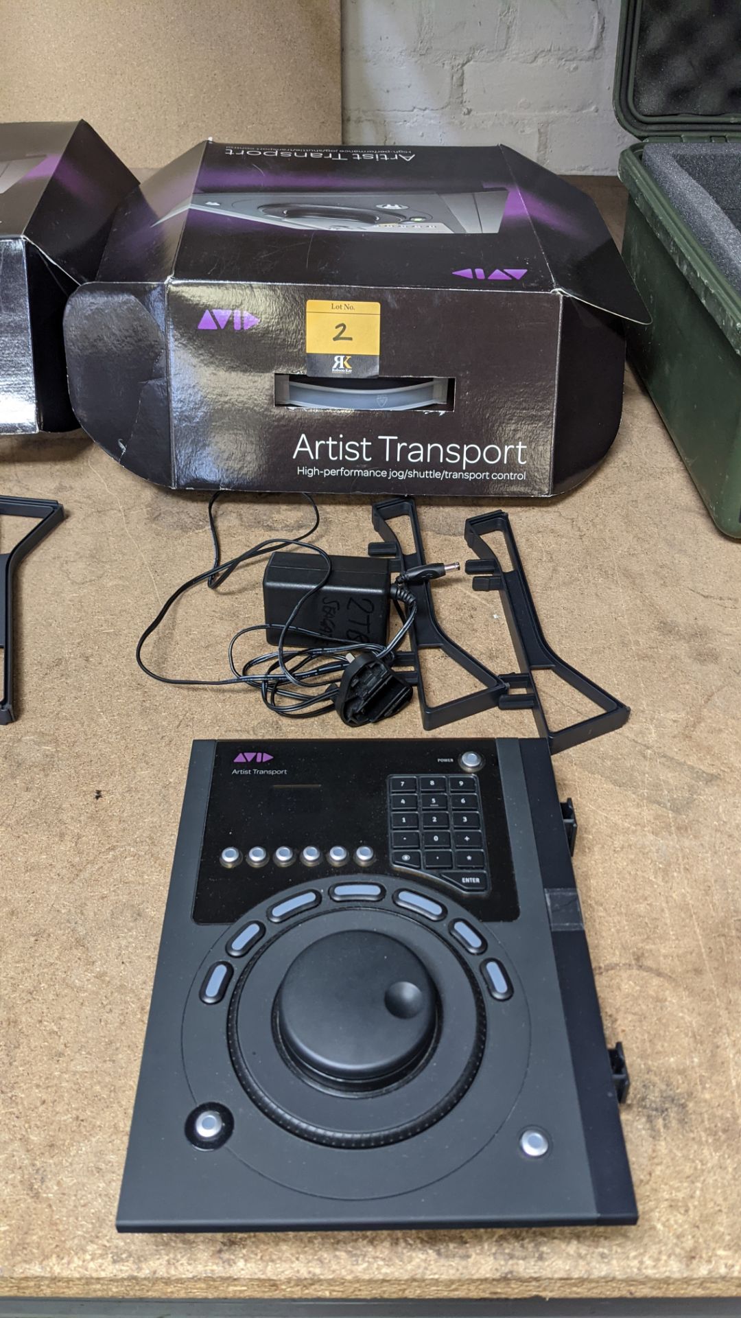 AVID Artist Transport high-performance jog/shuttle/transport control