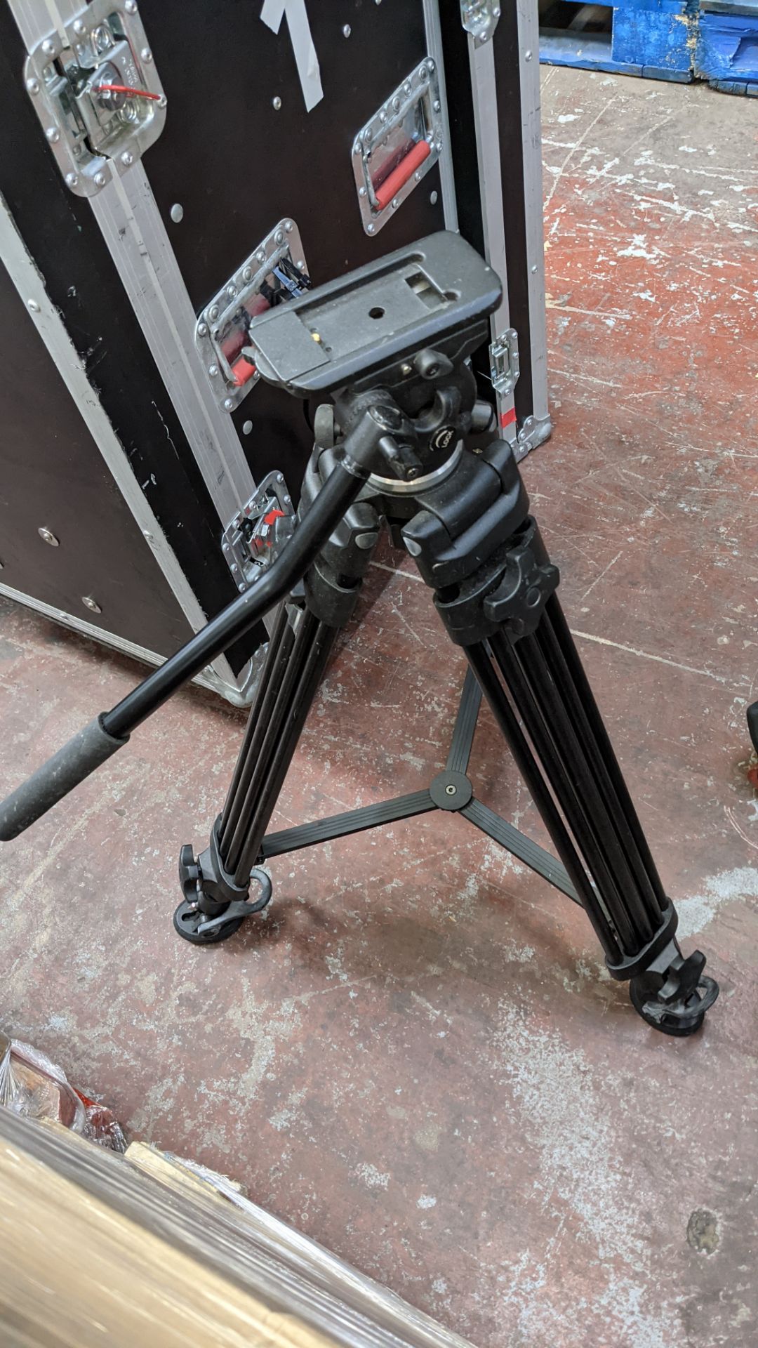 E-Image model AT-7402B tripod with 7050H head - Image 7 of 10