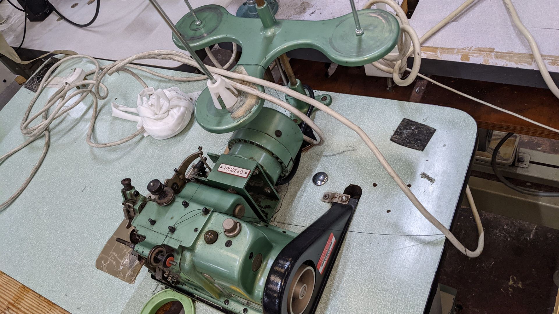 Merrow MG-3DE overedge sewing machine - Image 9 of 13