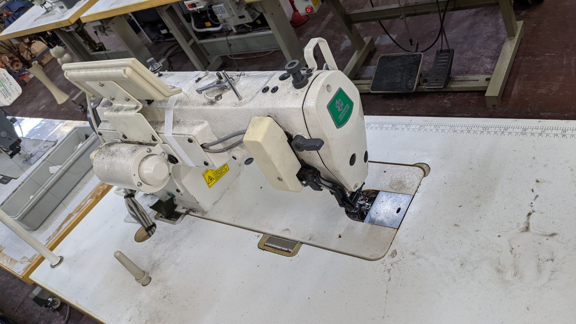Zoje model ZJ9800A-D3B/PF sewing machine with WR-501 controller - Image 12 of 16
