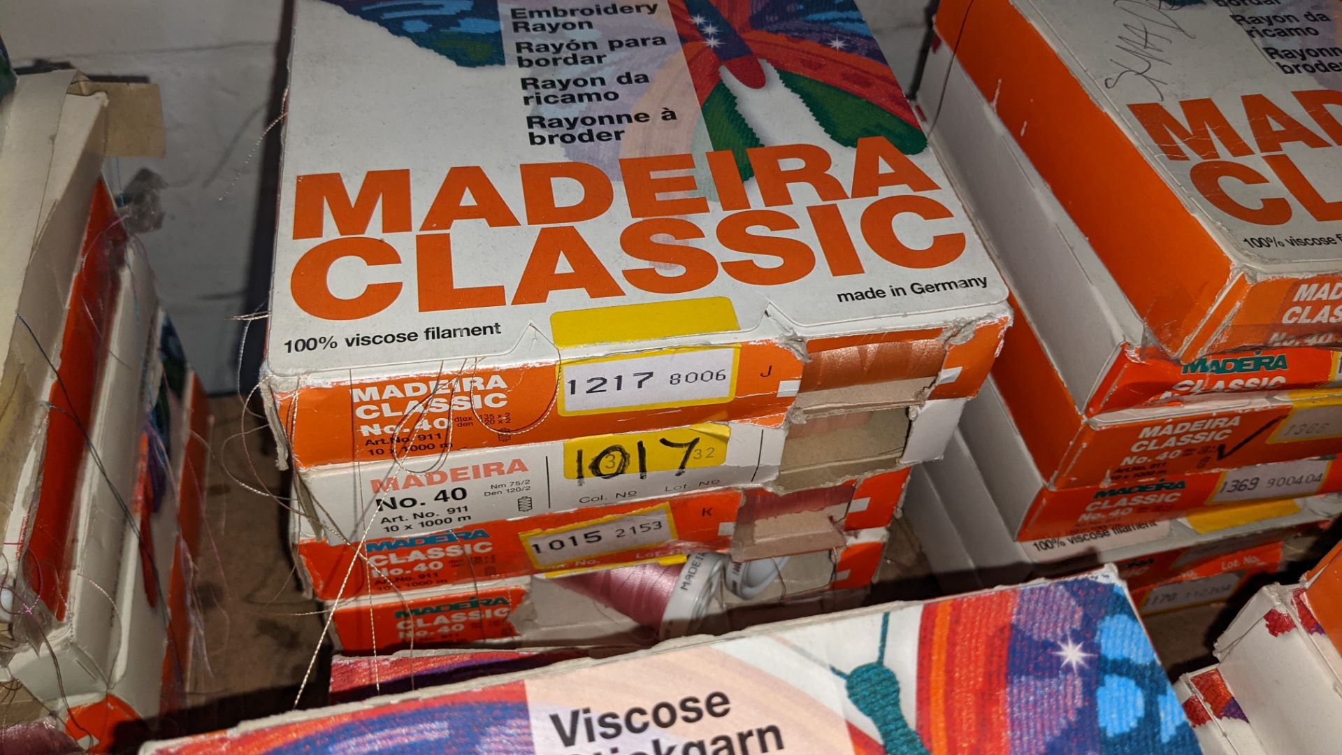 18 assorted boxes of Madeira Classic No. 40 embroidery rayon thread - Image 5 of 8