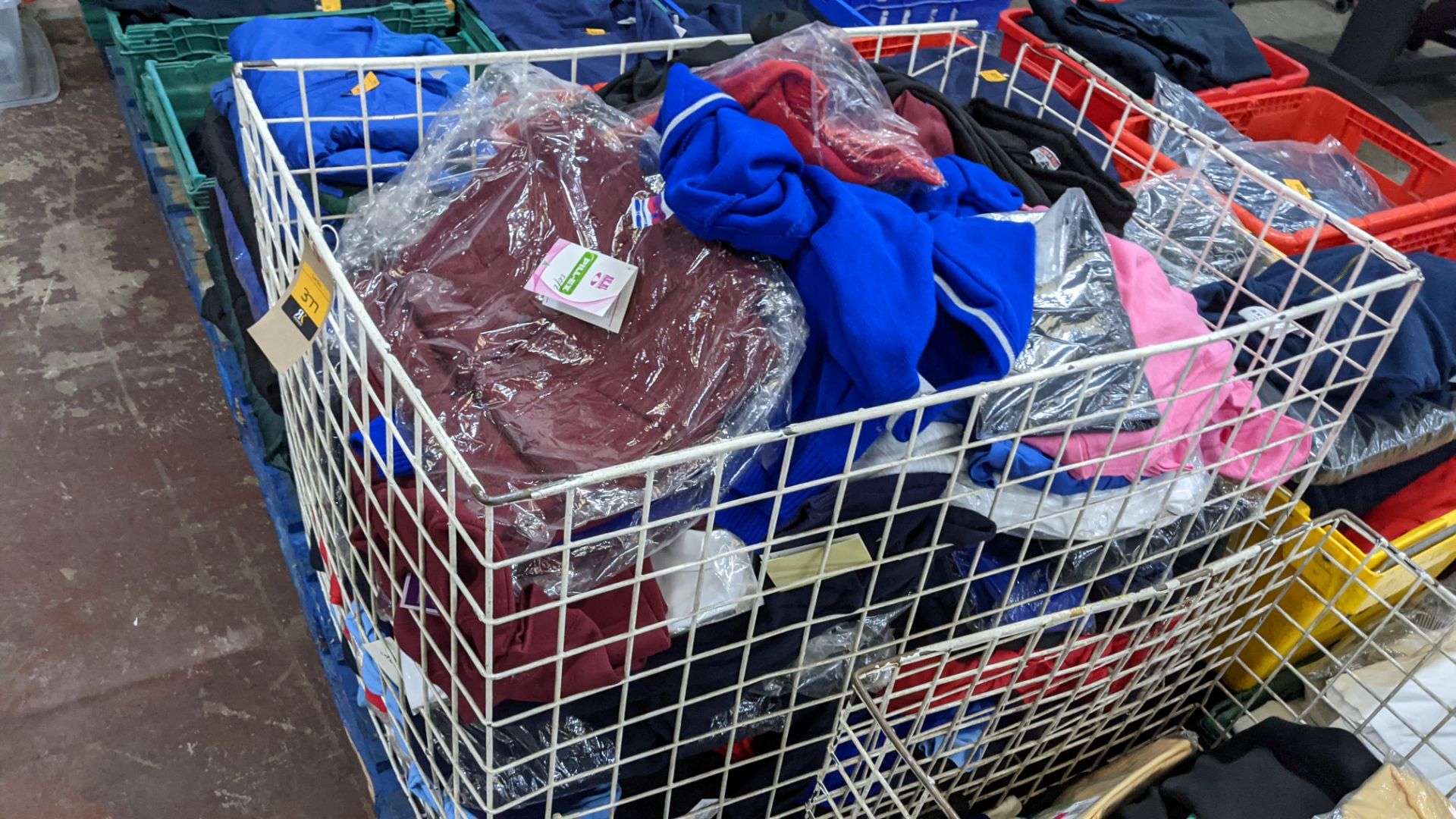 The contents of a large cage of assorted children's garments - Image 8 of 10