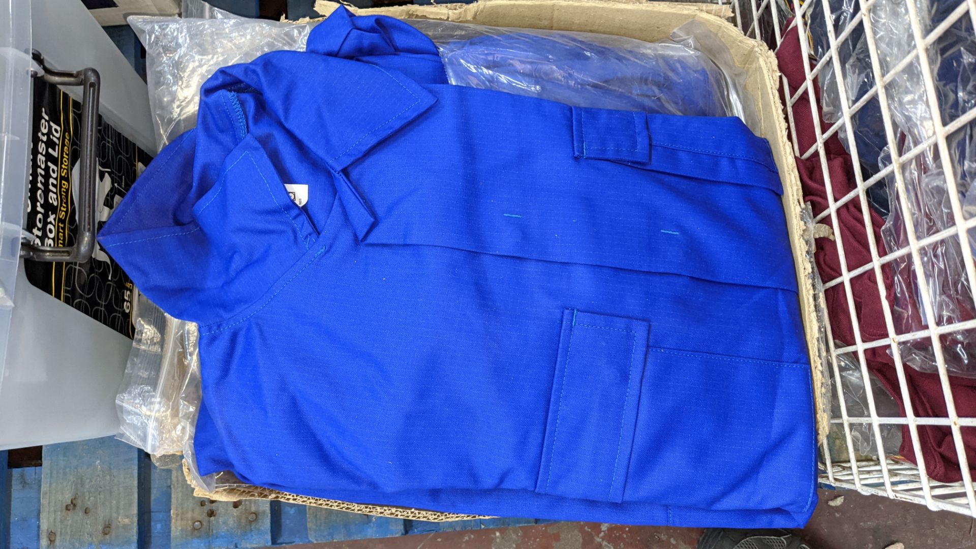 Approx 14 off blue heavy weight trousers - 1 box - Image 3 of 5