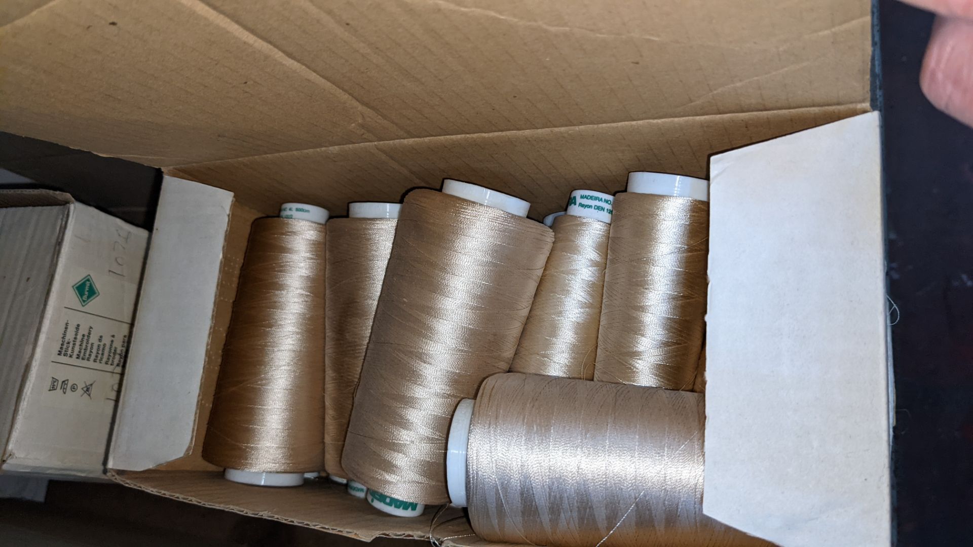 8 boxes of Madeira Burmit No. 40 rayon embroidery thread - Image 6 of 11