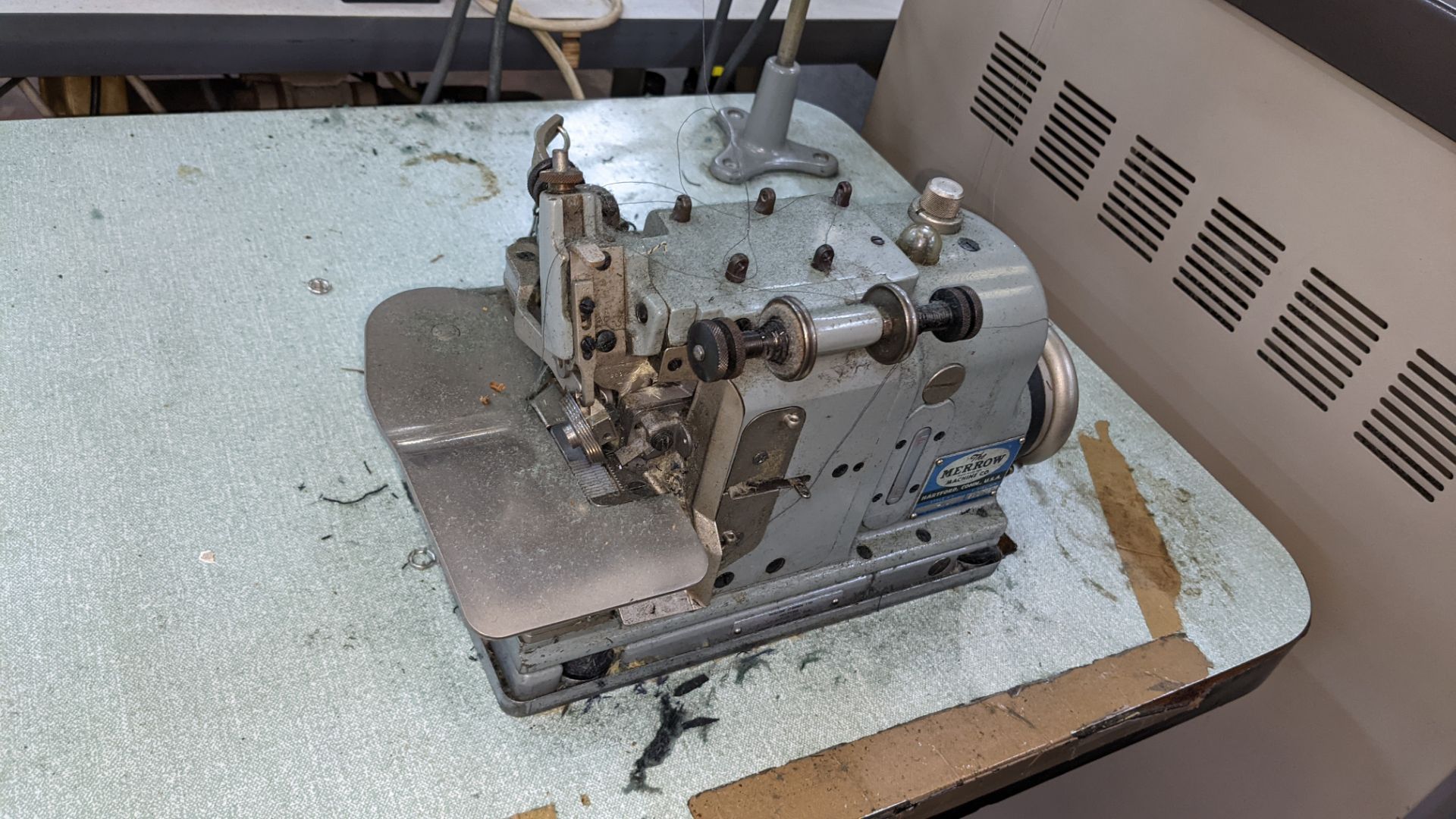 Merrow type M-3U narrow edge sewing machine - Image 7 of 13