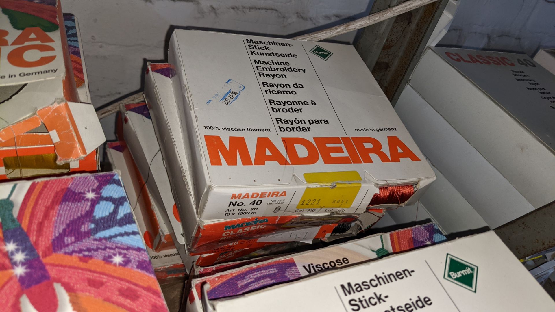 18 assorted boxes of Madeira Classic No. 40 embroidery rayon thread - Image 5 of 8