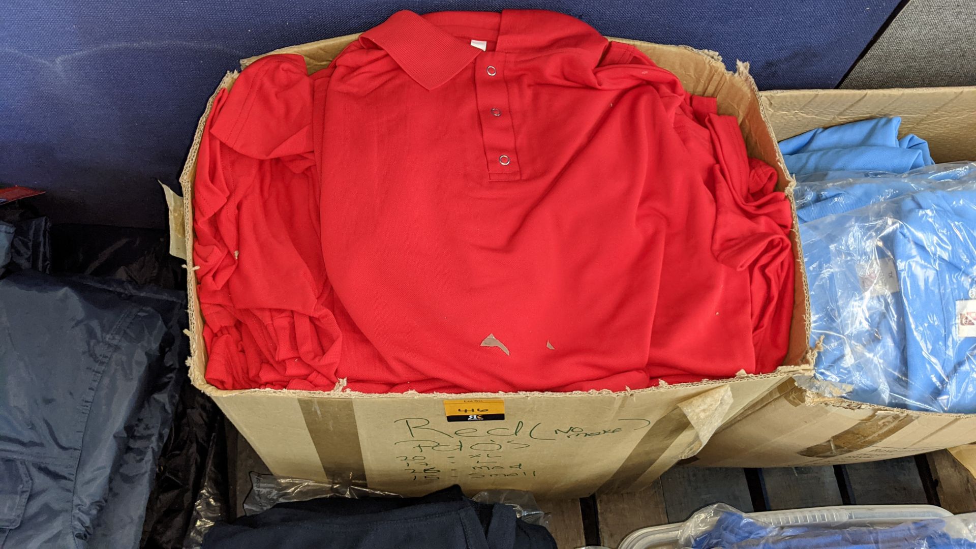 Quantity of red polo shirts - Image 2 of 4