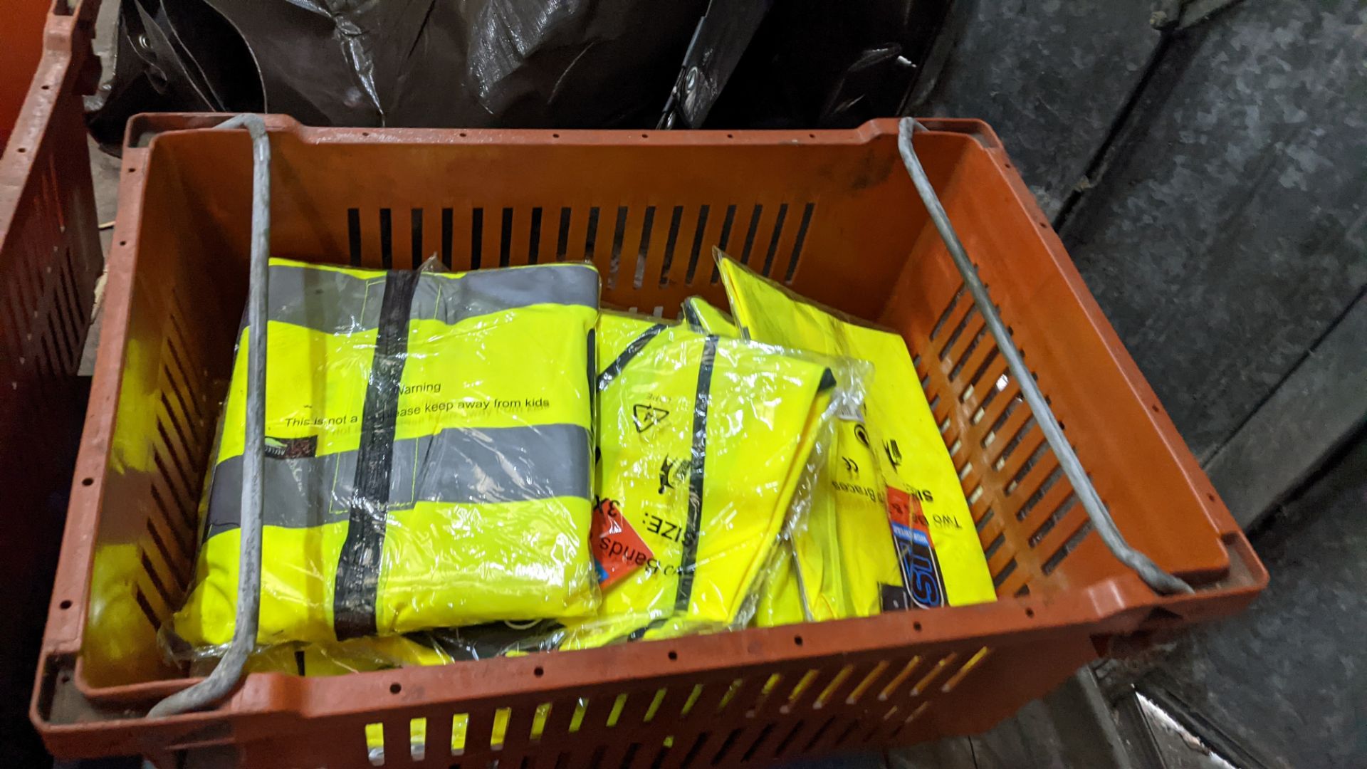 20 off yellow hi-vis vests - Image 3 of 4