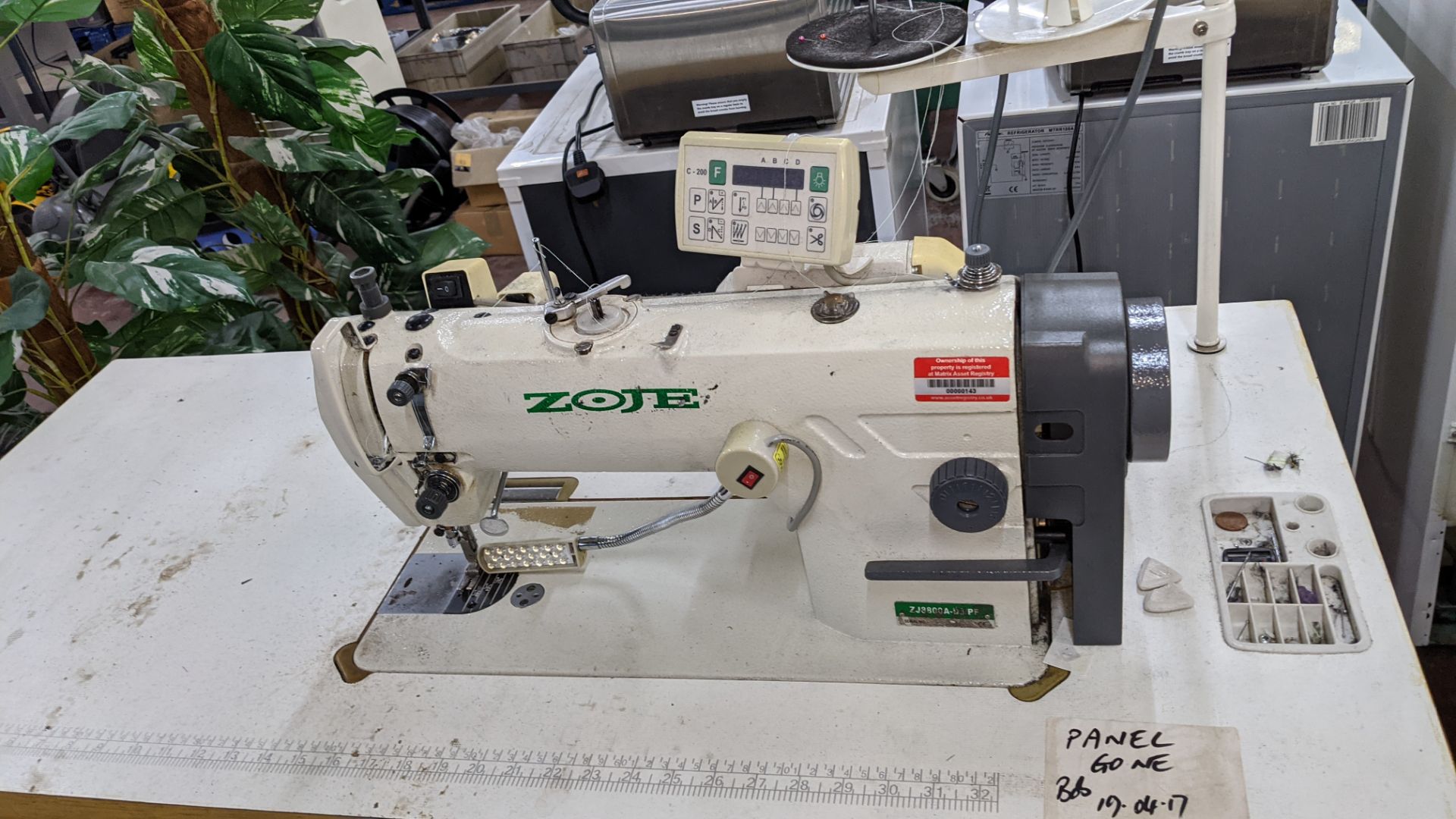 Zoje model ZJ8800A-D3/PF sewing machine with model C-200 digital controller - Image 4 of 15