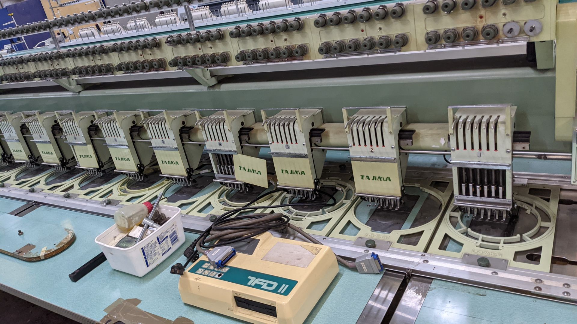 Tokai Tajima electronic 20 head automatic embroidery machine model TMEG-G620, manufacturing number 7 - Image 4 of 19