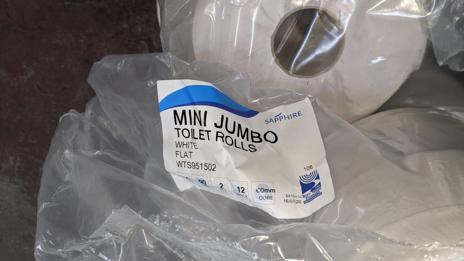 Quantity of white mini jumbo toilet rolls - Image 4 of 4