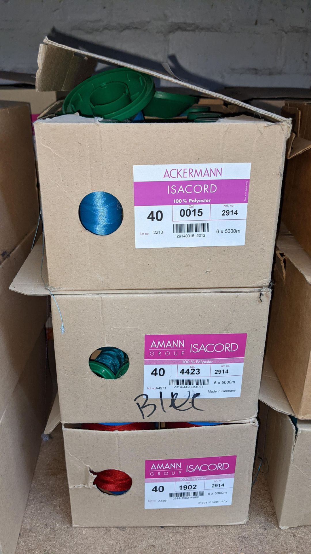 6 boxes of Ackermann & Amann Group Isacord polyester No. 40 embroidery thread - Image 3 of 6