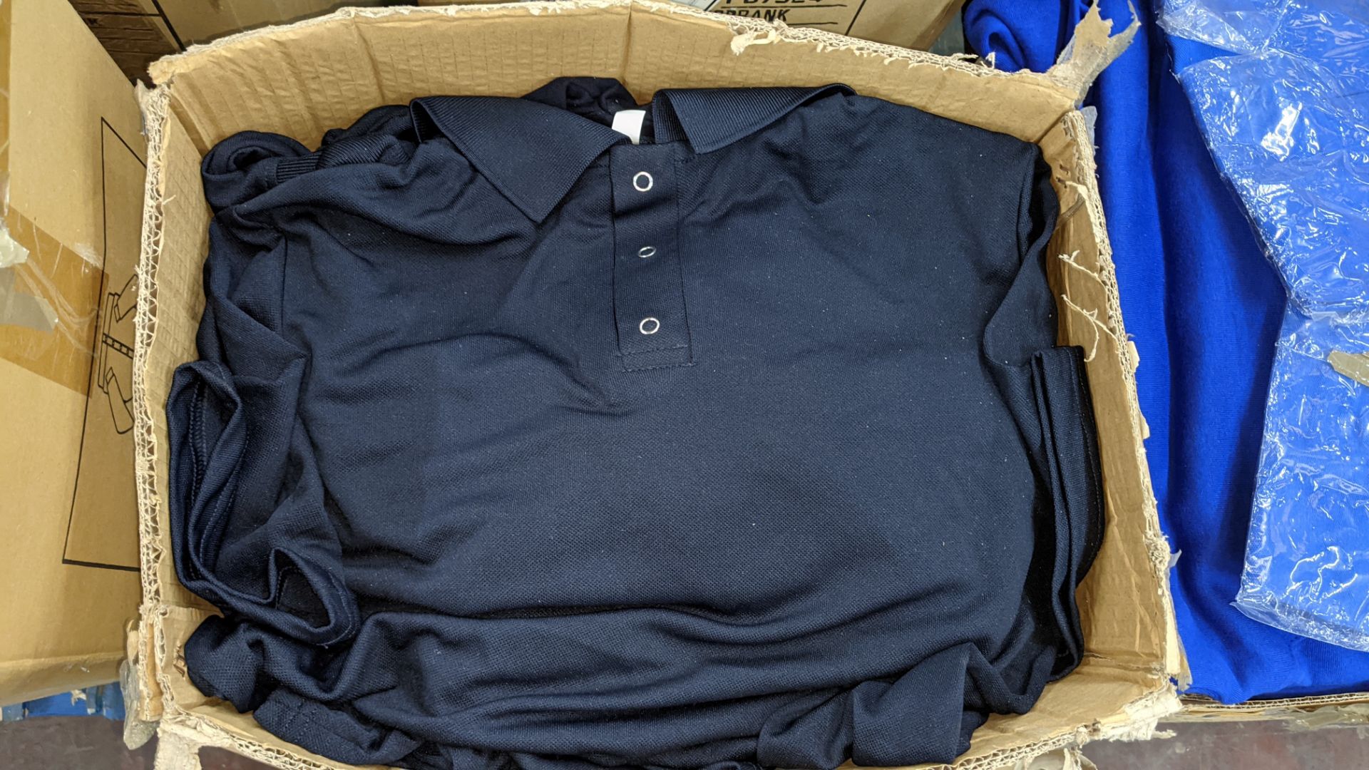 Large quantity of blue polo shirts - 1 box - Image 3 of 4