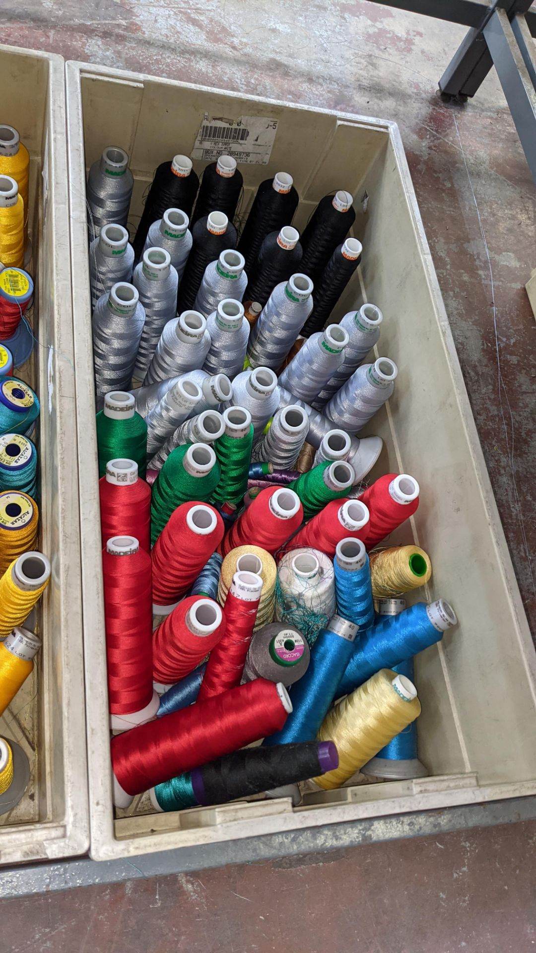 The contents of 3 large crates of assorted embroidery thread - Image 5 of 5