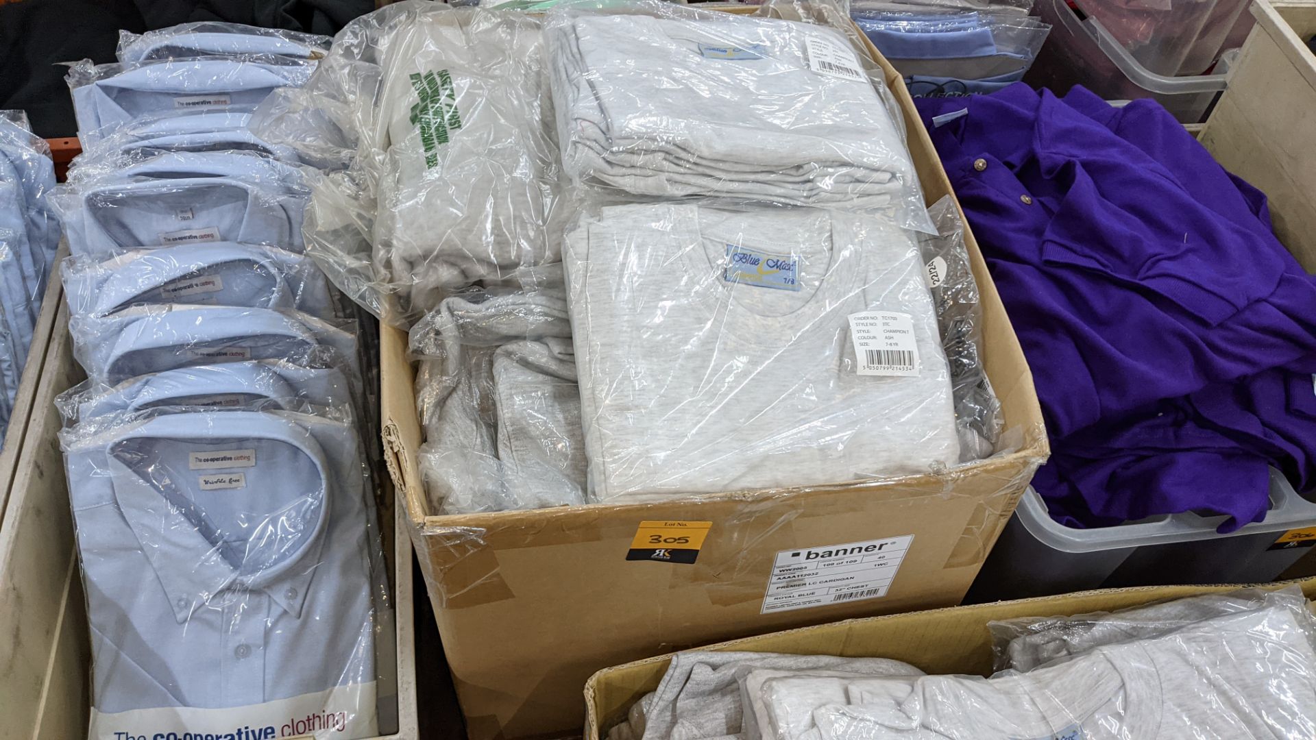 Mixed quantity of children's jumpers & t-shirts - 1 box