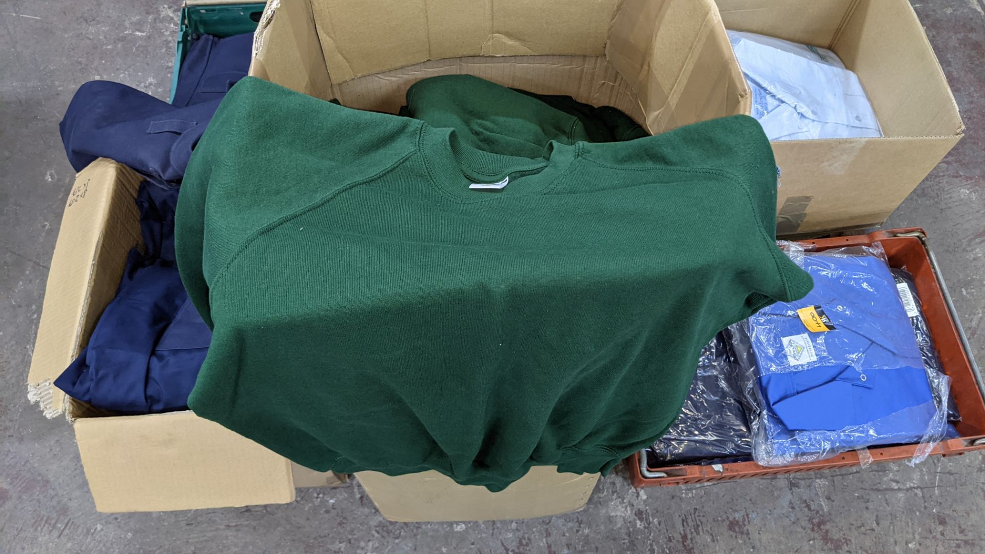 Tall box of green sweatshirts - Image 3 of 3