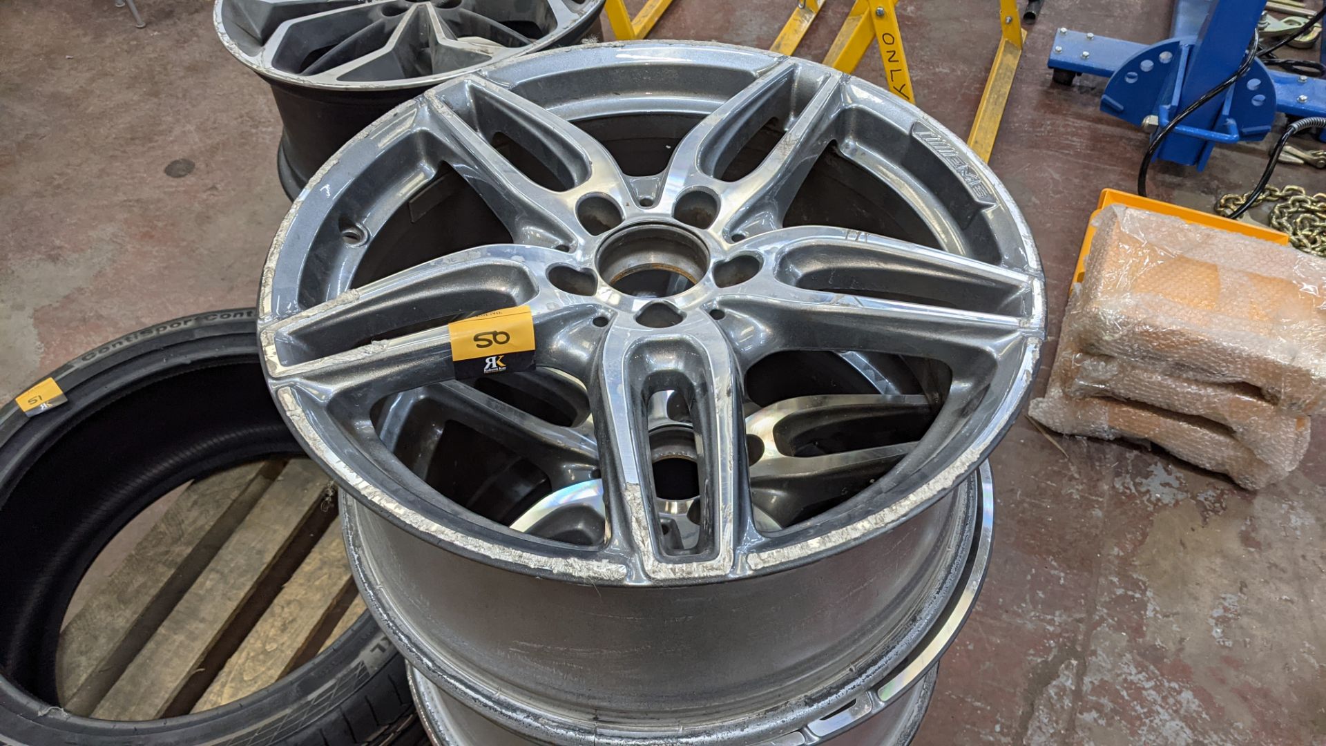 Set of 4 AMG 19" alloy wheels in 2 tone grey painted & silver polished finish - Image 3 of 16