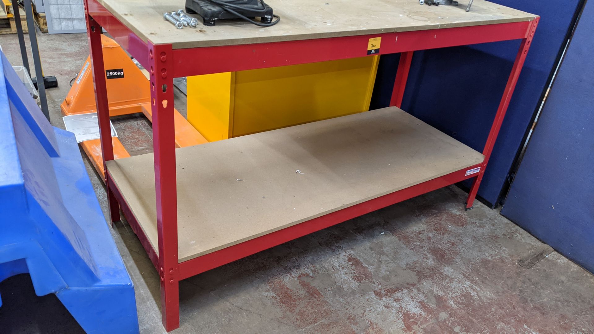 Workbench, length 1530mm x 620mm x 920mm