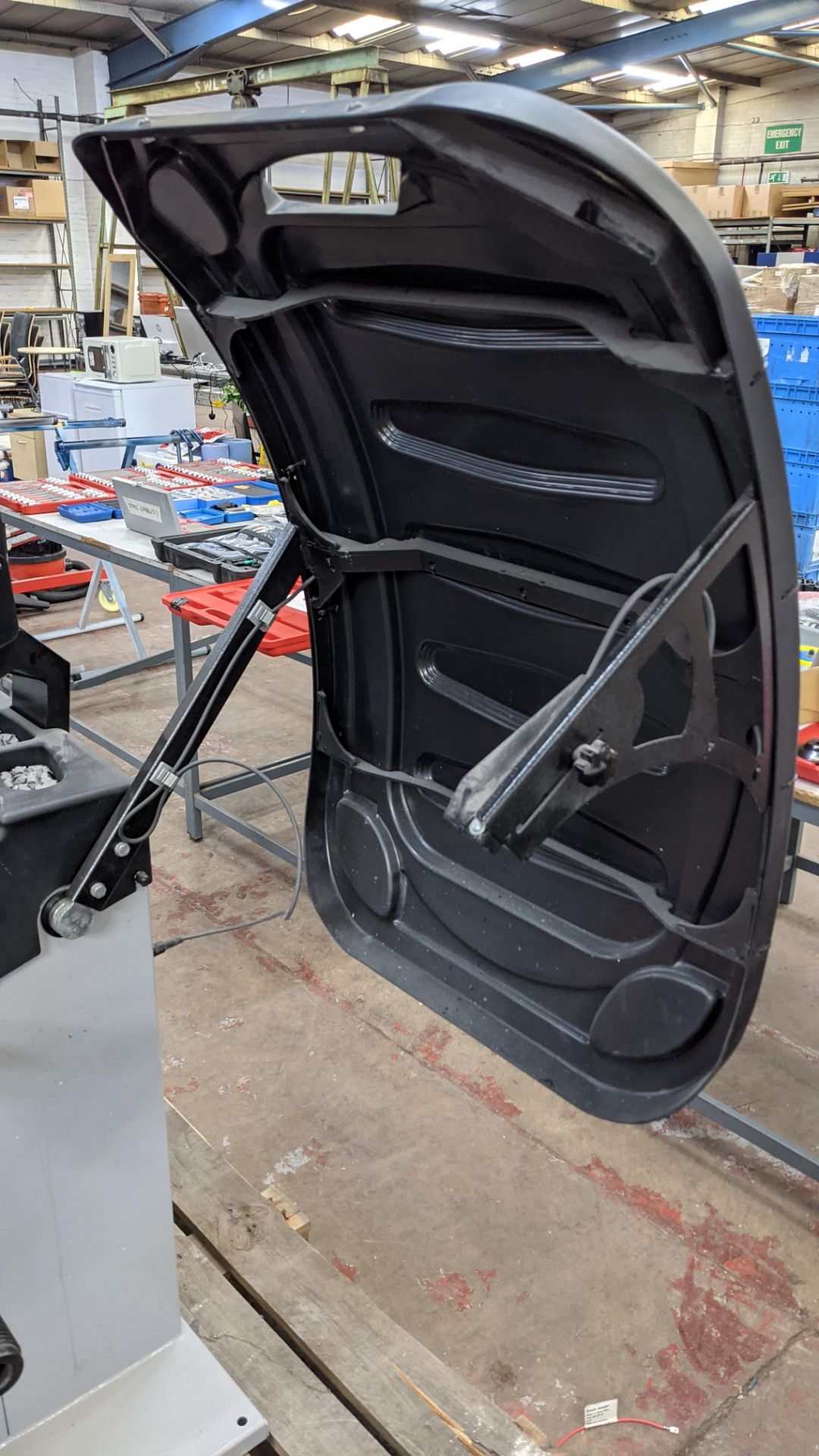 2019 Atlas Platinum type PWB90 3D wheel balancing system with TFT screen including wide variety of a - Image 15 of 21