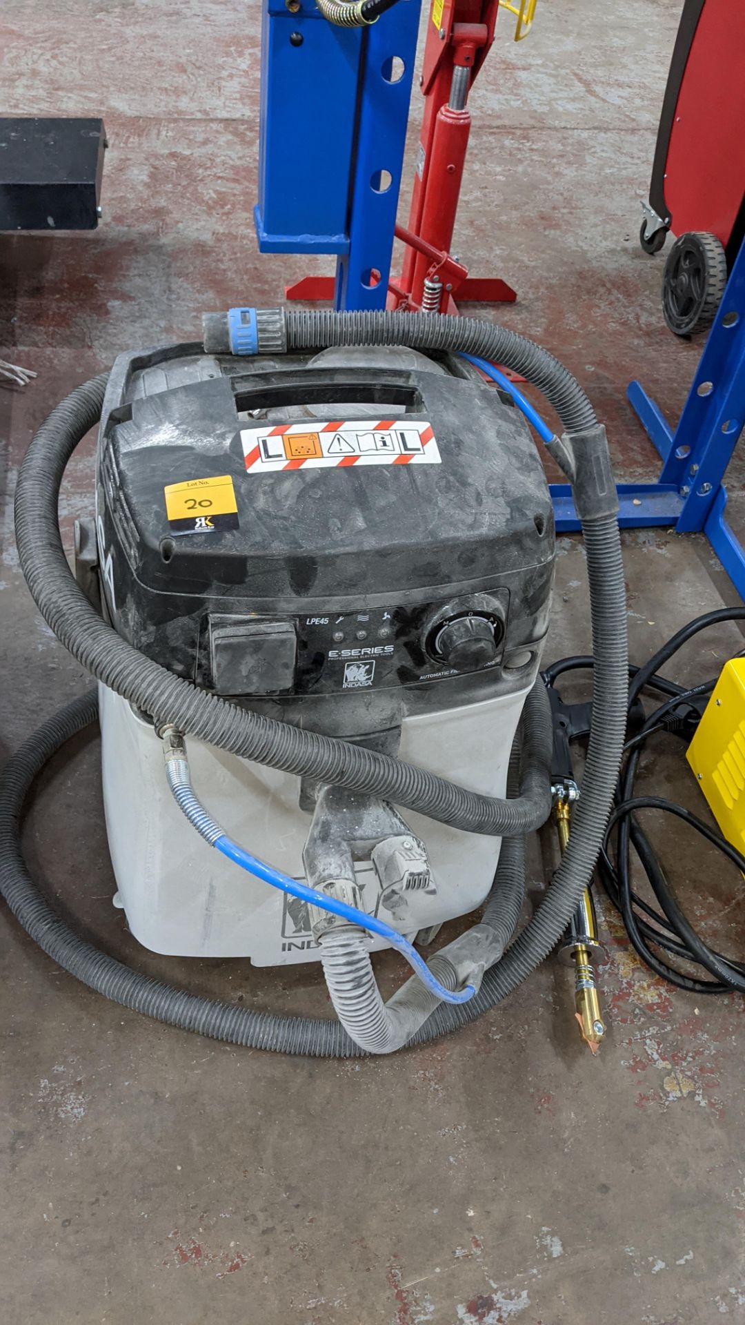 Indasa E-Series model LPE45 industrial vacuum cleaner/extraction unit - Image 3 of 10