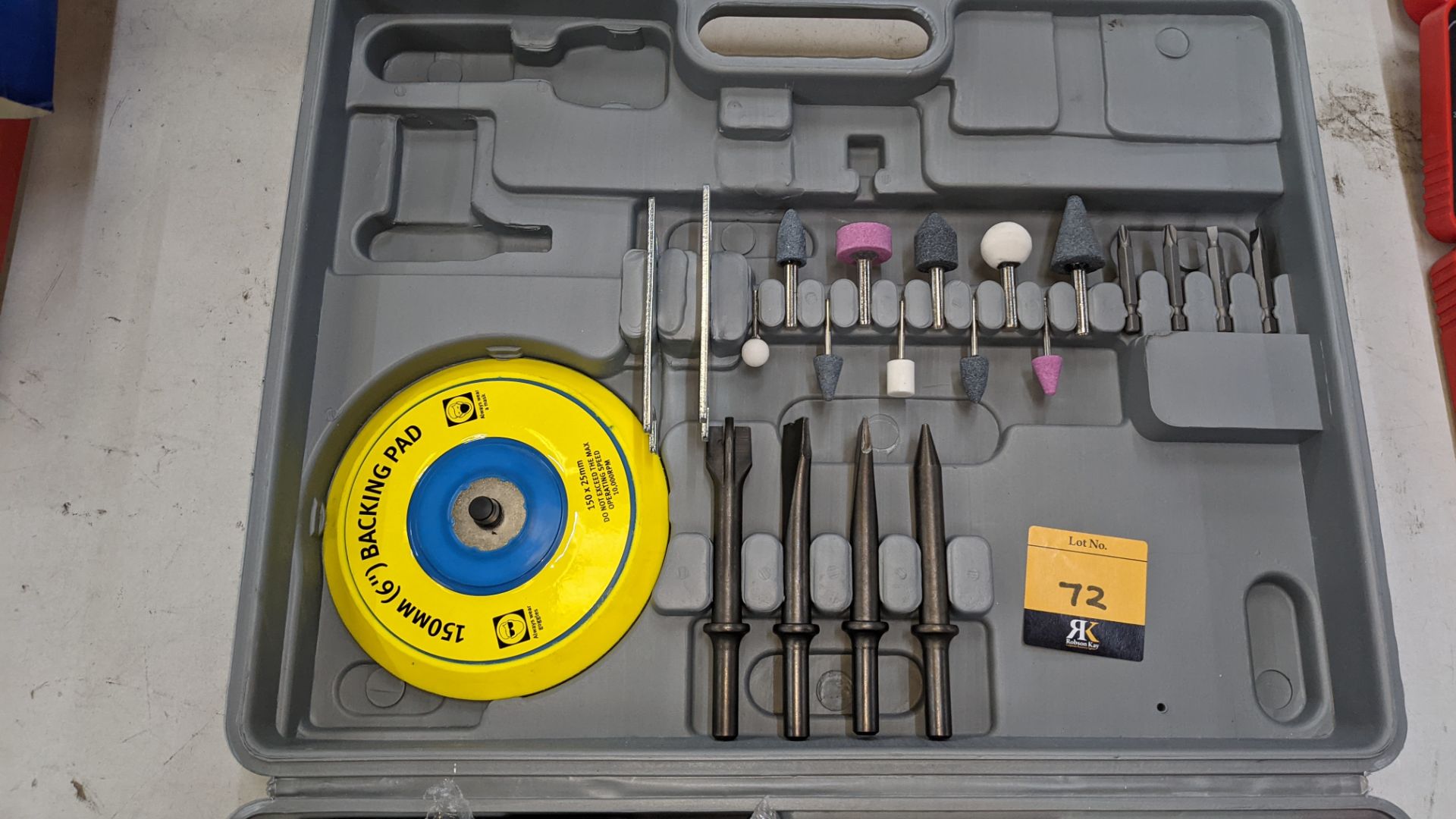 Clarke air tool set in case comprising 1/2" square drive impact wrench, air hammer, 3/8" air drill, - Image 5 of 10