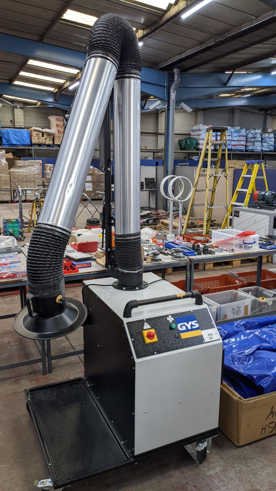 2019 GYS EVO 2000T 150 GYS mobile fume extractor - Image 3 of 12