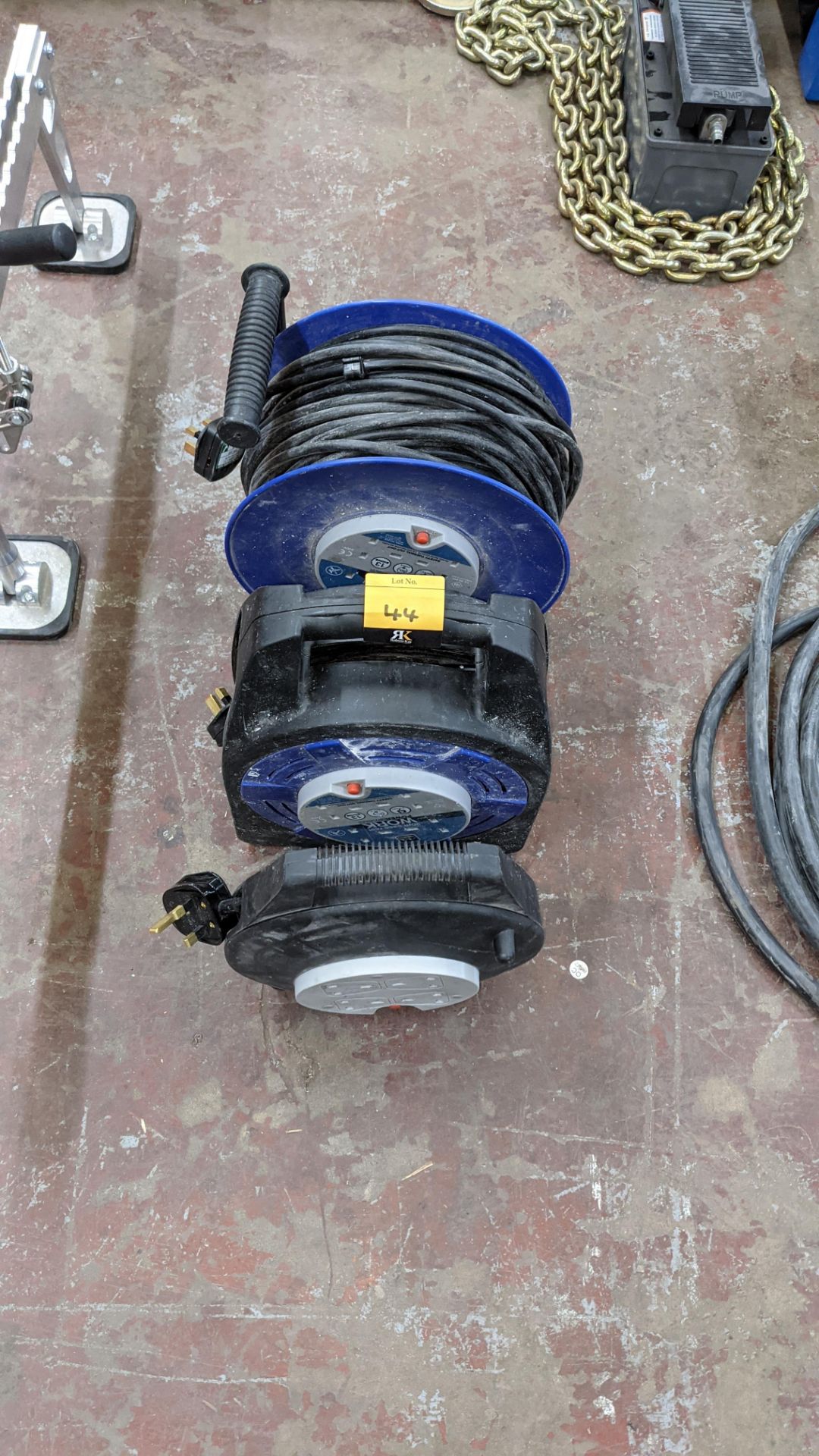 3 off assorted multi-socket electrical extension reels