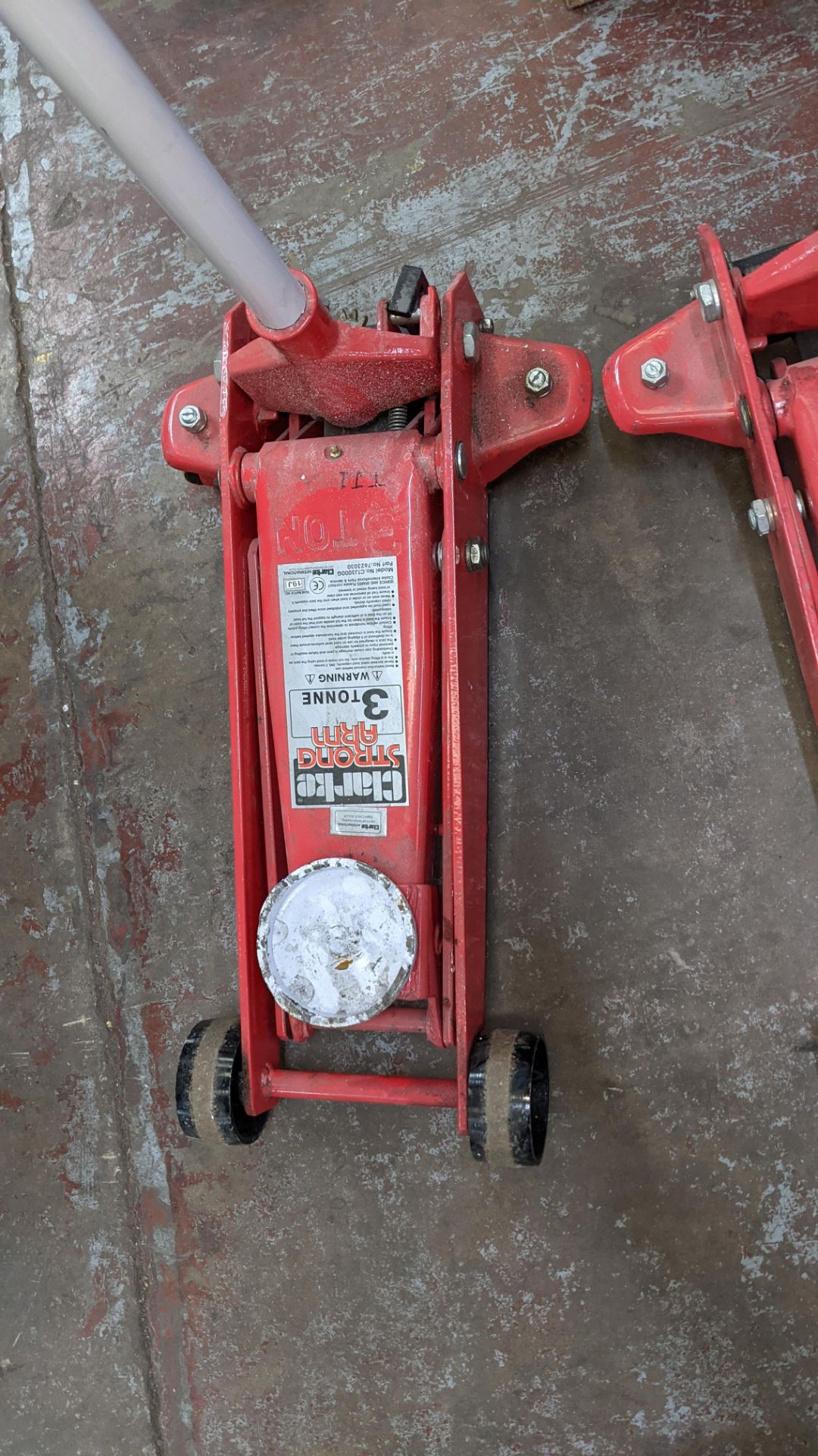 Clarke STRONG-ARM 3 ton trolley jack model CTJ3000G - Image 4 of 6