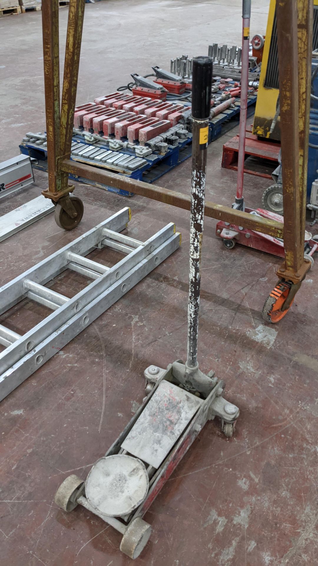 Heavy duty trolley jack - Image 2 of 3