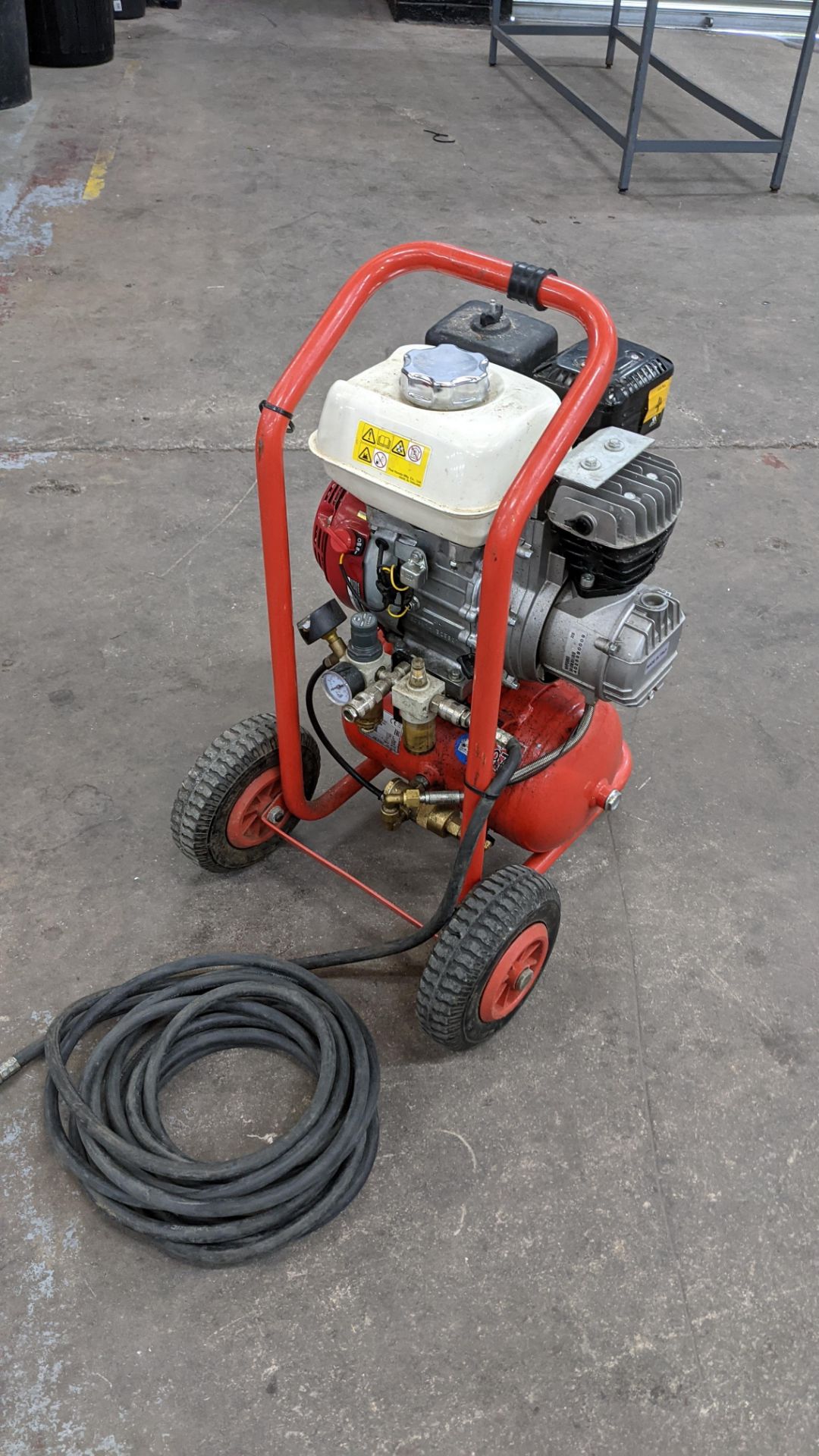 Fini Pioneer MK236 Honda powered petrol compressor - Image 12 of 21