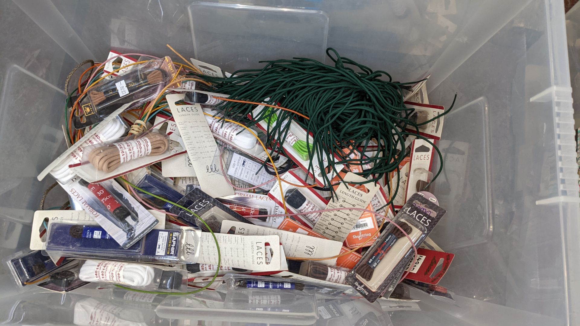 The contents of a crate of shoelaces - Image 3 of 4