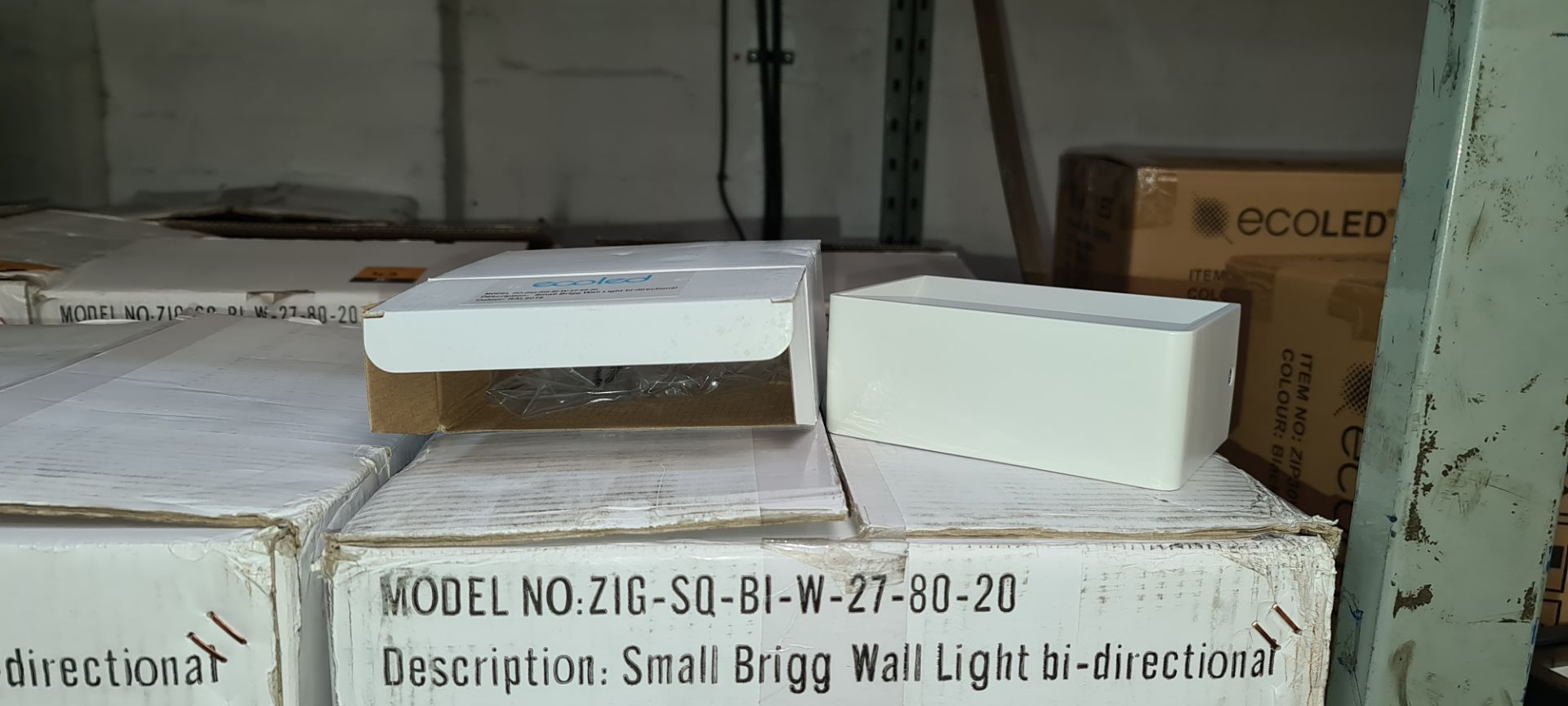 20 off small Brigg wall light (bi-directional), colour white (RAL9016), model ZIG-SQ-BL-W-27-80-20 - Image 6 of 14
