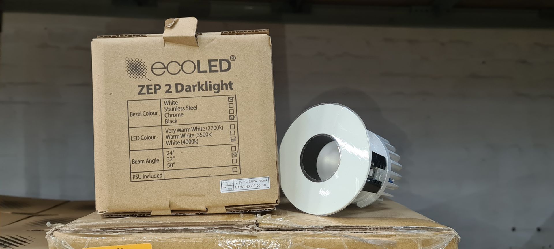 32 off EcoLED ZEP2 Darklight downlights in white with black inner trim. 4000K. Product code Z2D-W-40 - Image 13 of 14